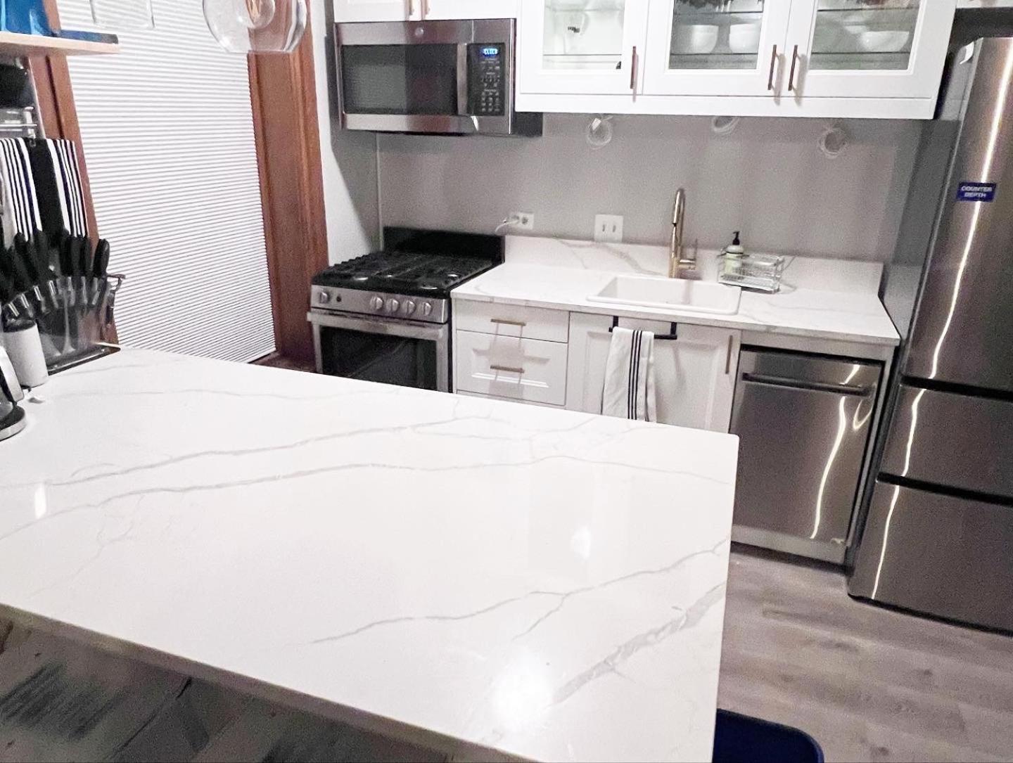 Boho Chic City Studio: Lakeview, Chicago view 2