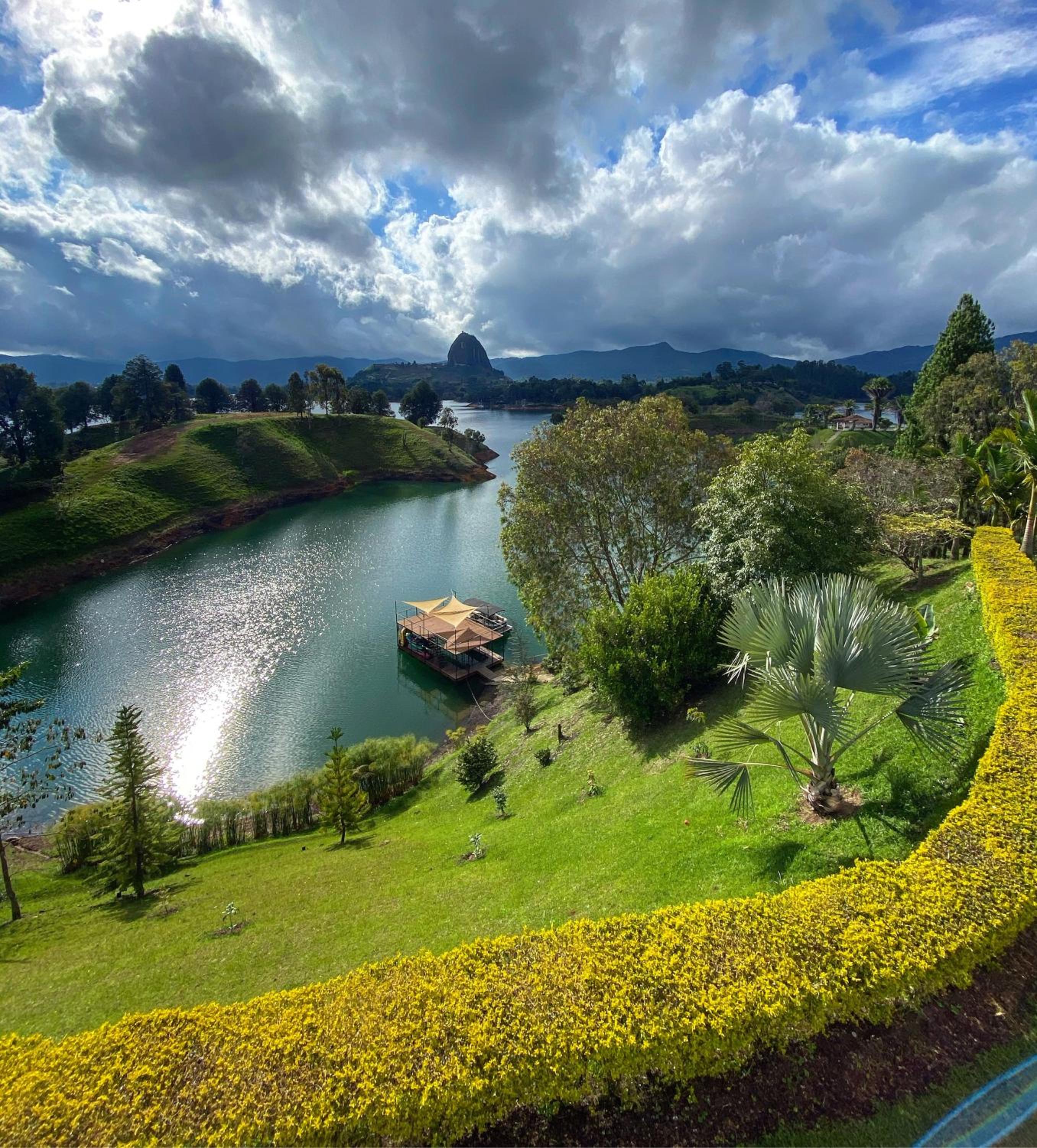 Lake Villa en el Peñol vista increíble