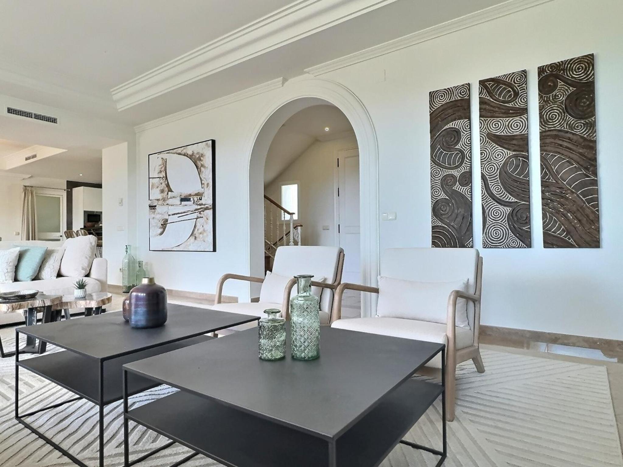 Fabulous 8-bedroom Andalucian family Villa with panoramic vistas of La Concha Marbella