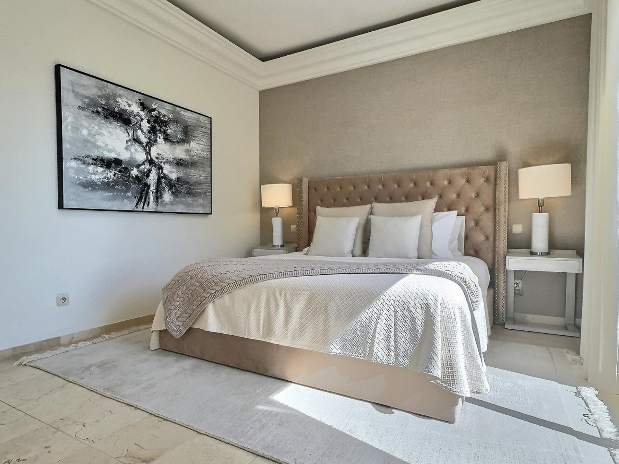 Fabulous 8-bedroom Andalucian family Villa with panoramic vistas of La Concha Marbella