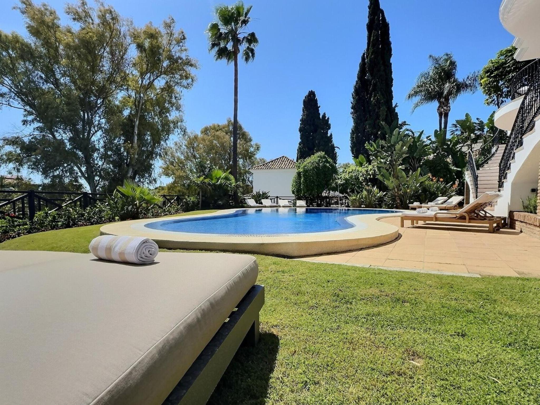 Fabulous 8-bedroom Andalucian family Villa with panoramic vistas of La Concha Marbella
