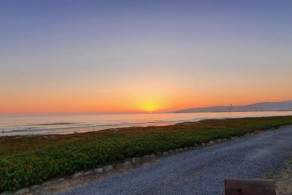 Ensenada Vacations - Beachfront CASA SOL - closest to the sand - Property Image 12