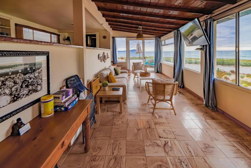 Ensenada Vacations - Beachfront CASA SOL - closest to the sand - Property Image 10