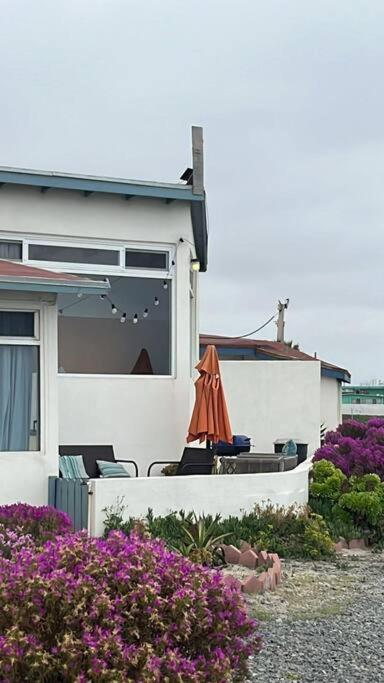 Ensenada Vacations - Beachfront CASA SOL - closest to the sand - Property Image 8