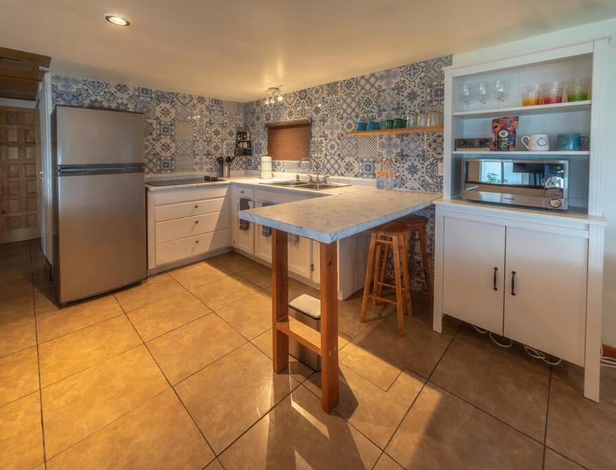 Ensenada Vacations - Beachfront CASA SOL - closest to the sand - Property Image 5