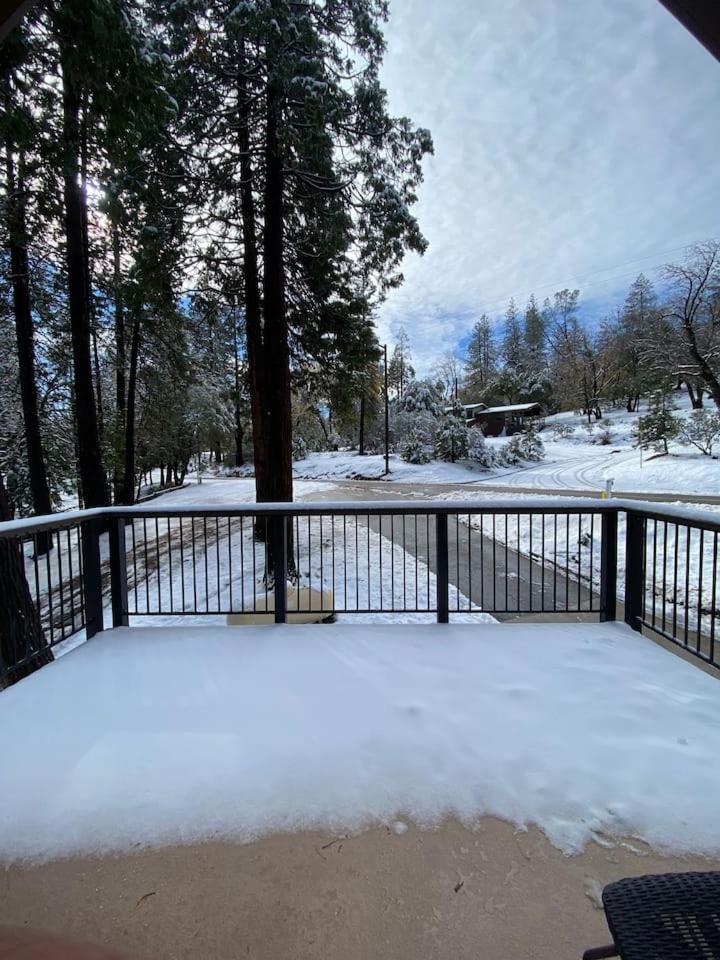Knotty Pines Lodge