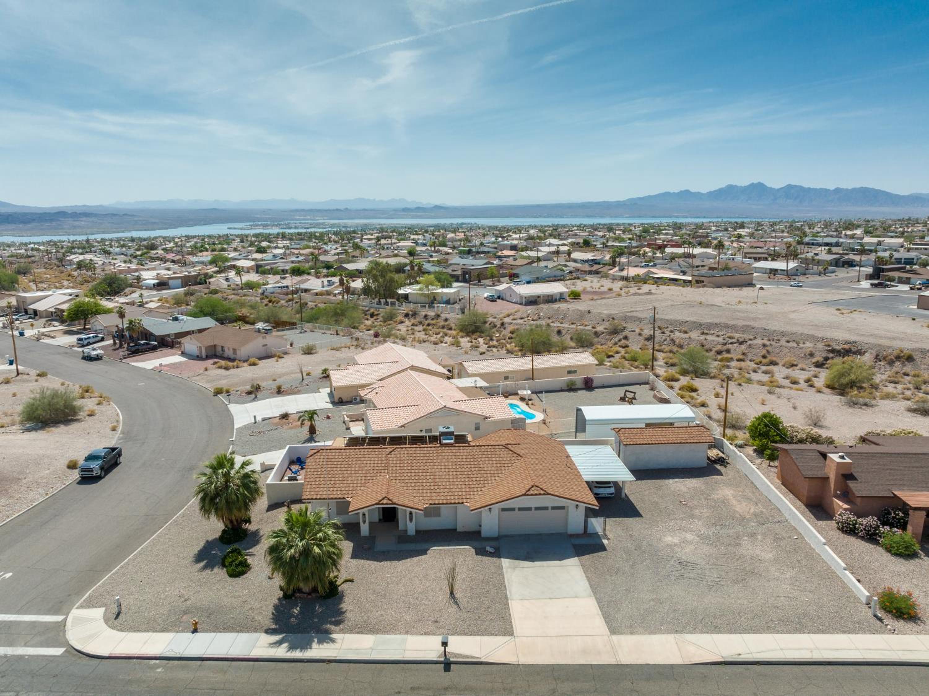 SPA! KING BED! BOAT parking! Villa w/ water views! view 5