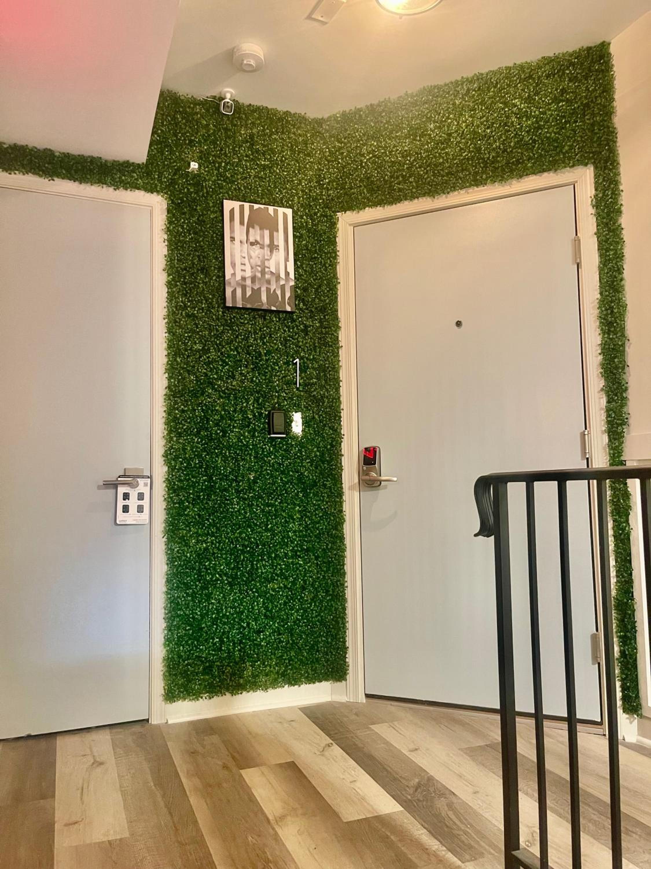 Modern Fully Renovated Suite & Loft in Downtown Trenton view 2