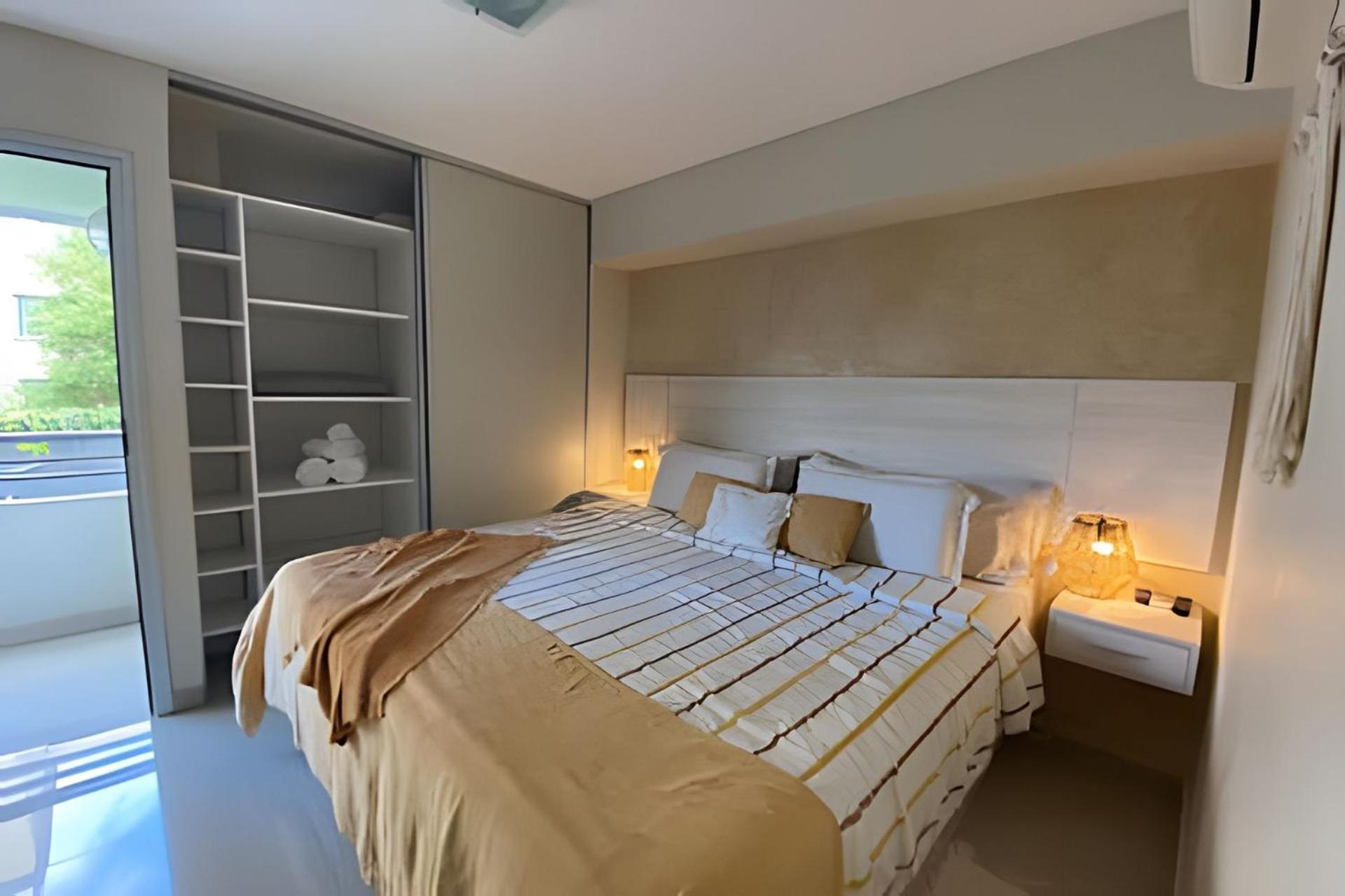 Ecco Apartment, con cochera by BEDBOOK