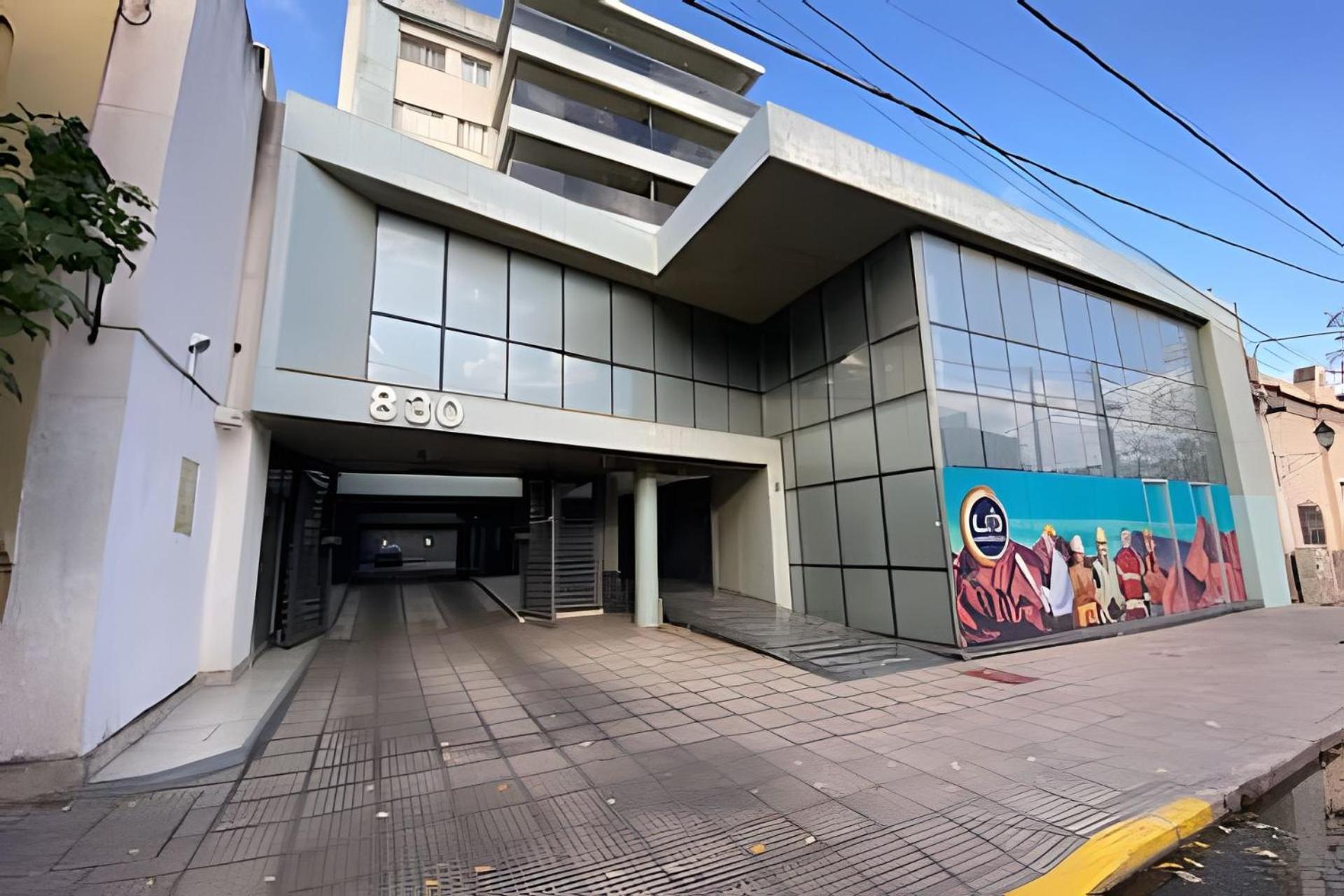 Ecco Apartment, con cochera by BEDBOOK