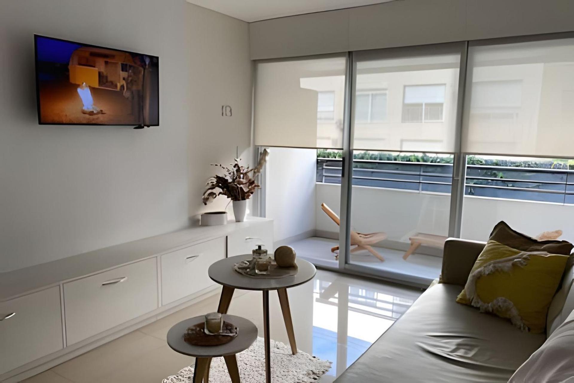 Ecco Apartment, con cochera by BEDBOOK