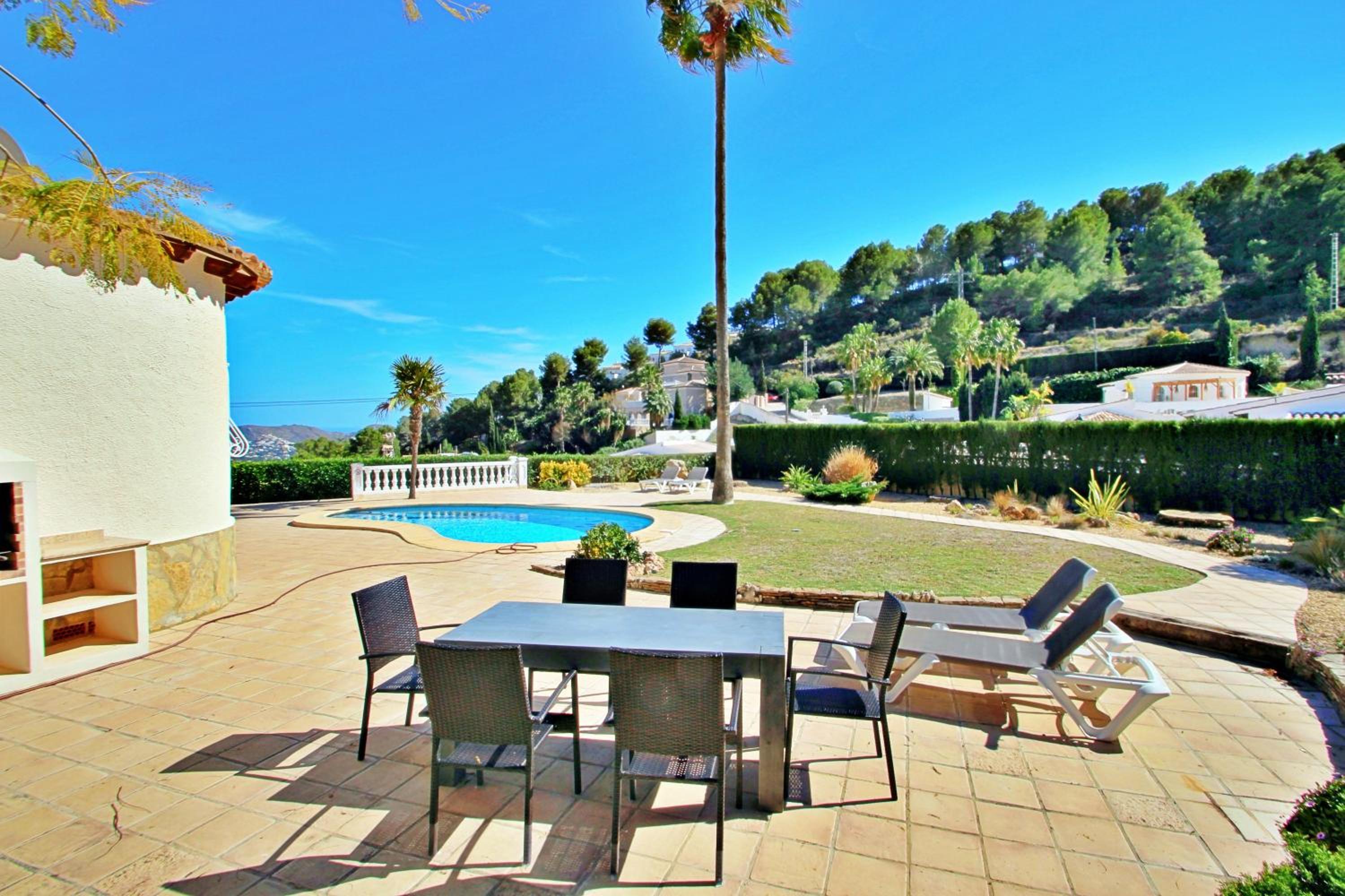 Alldo - hill side with private pool in Moraira view 3