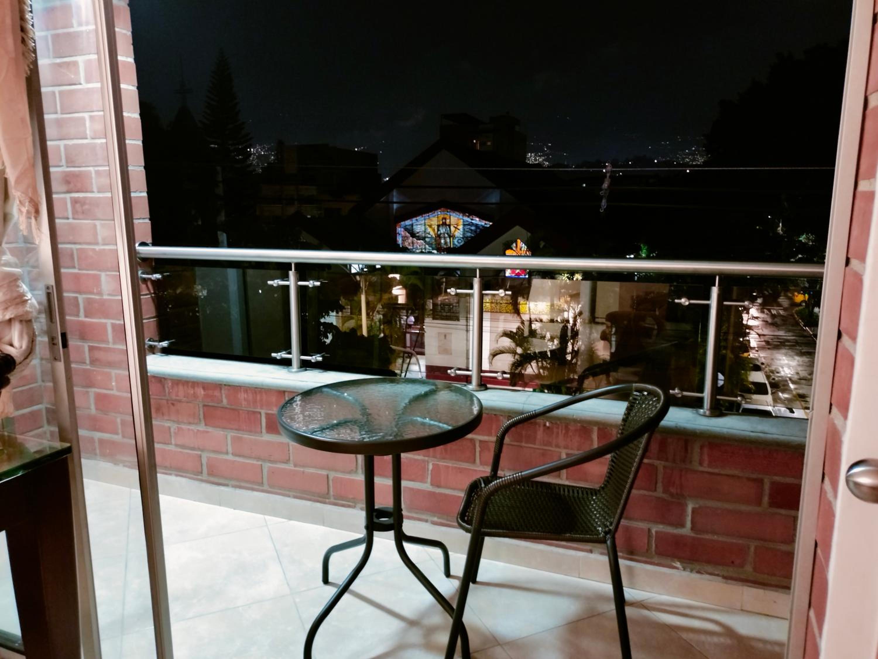 Apartamento en el corazón de la ciudad con impresionantes vistas urbanas 301