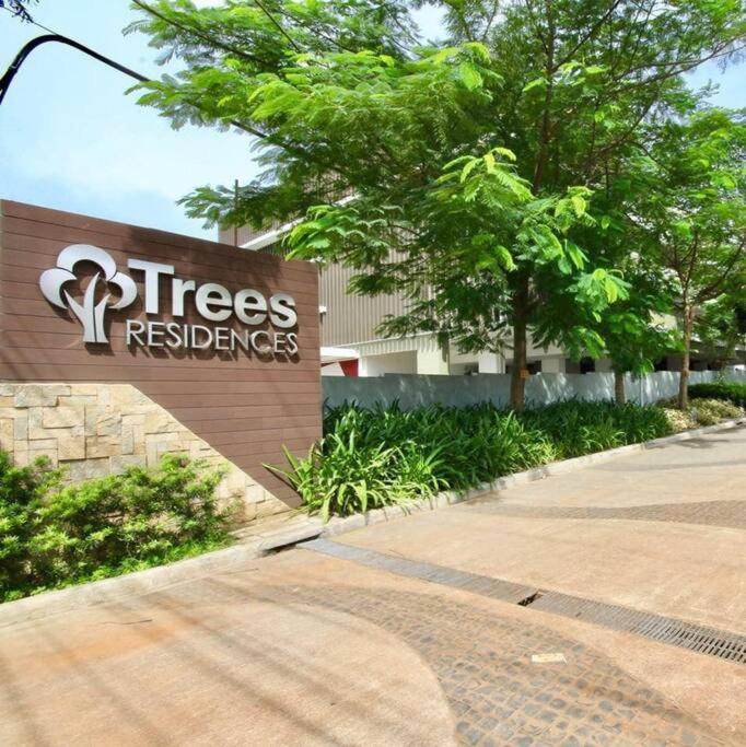 #48 Trees Residences view 2