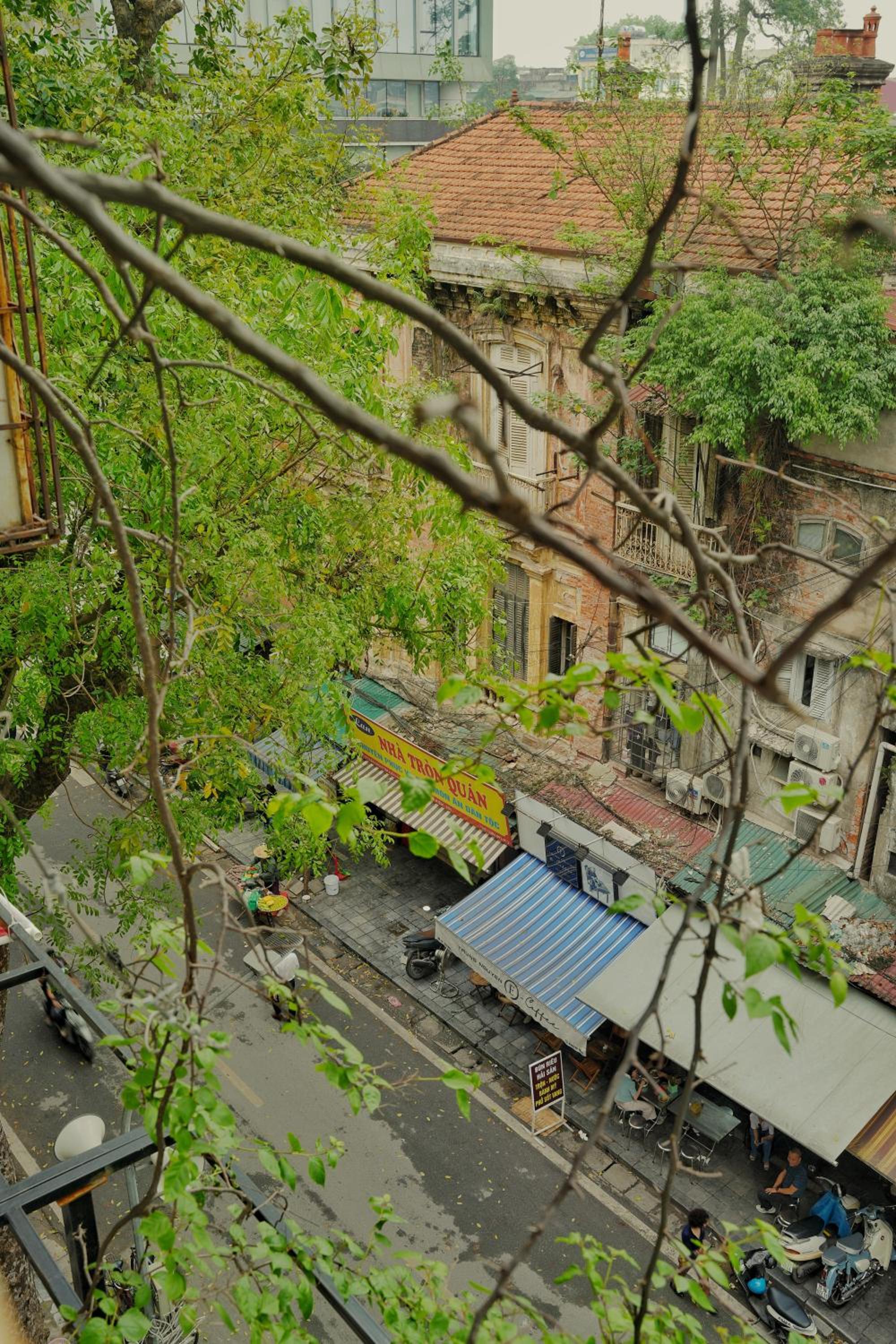 Bu Studio Hoan Kiem Lake