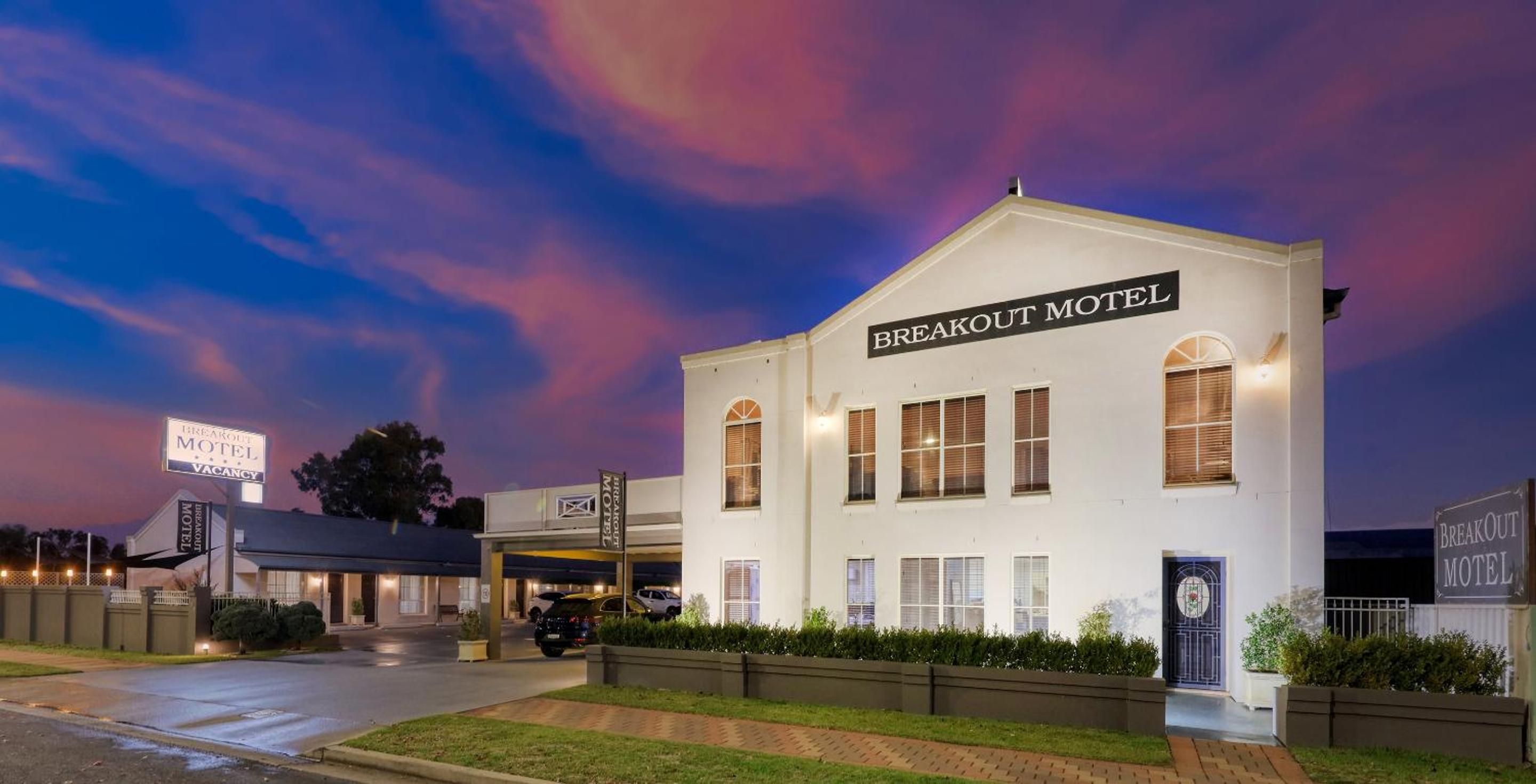 Breakout Motor Inn