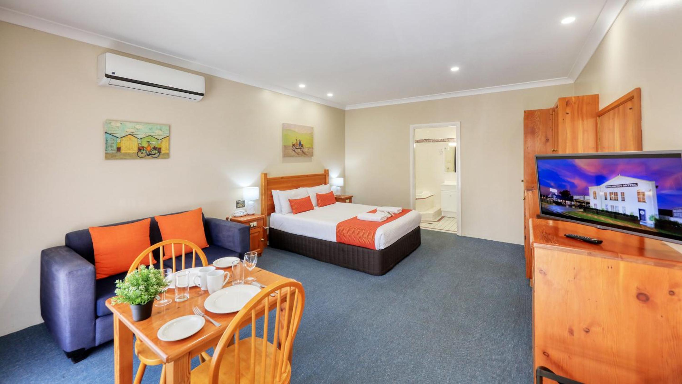 Breakout Motor Inn