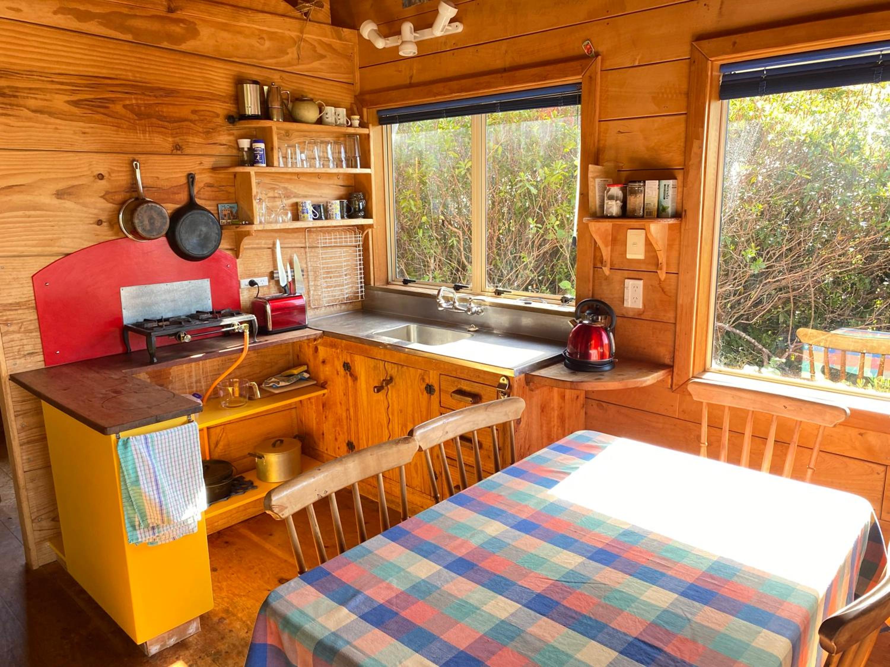 The Cockle - Private Beach Abode