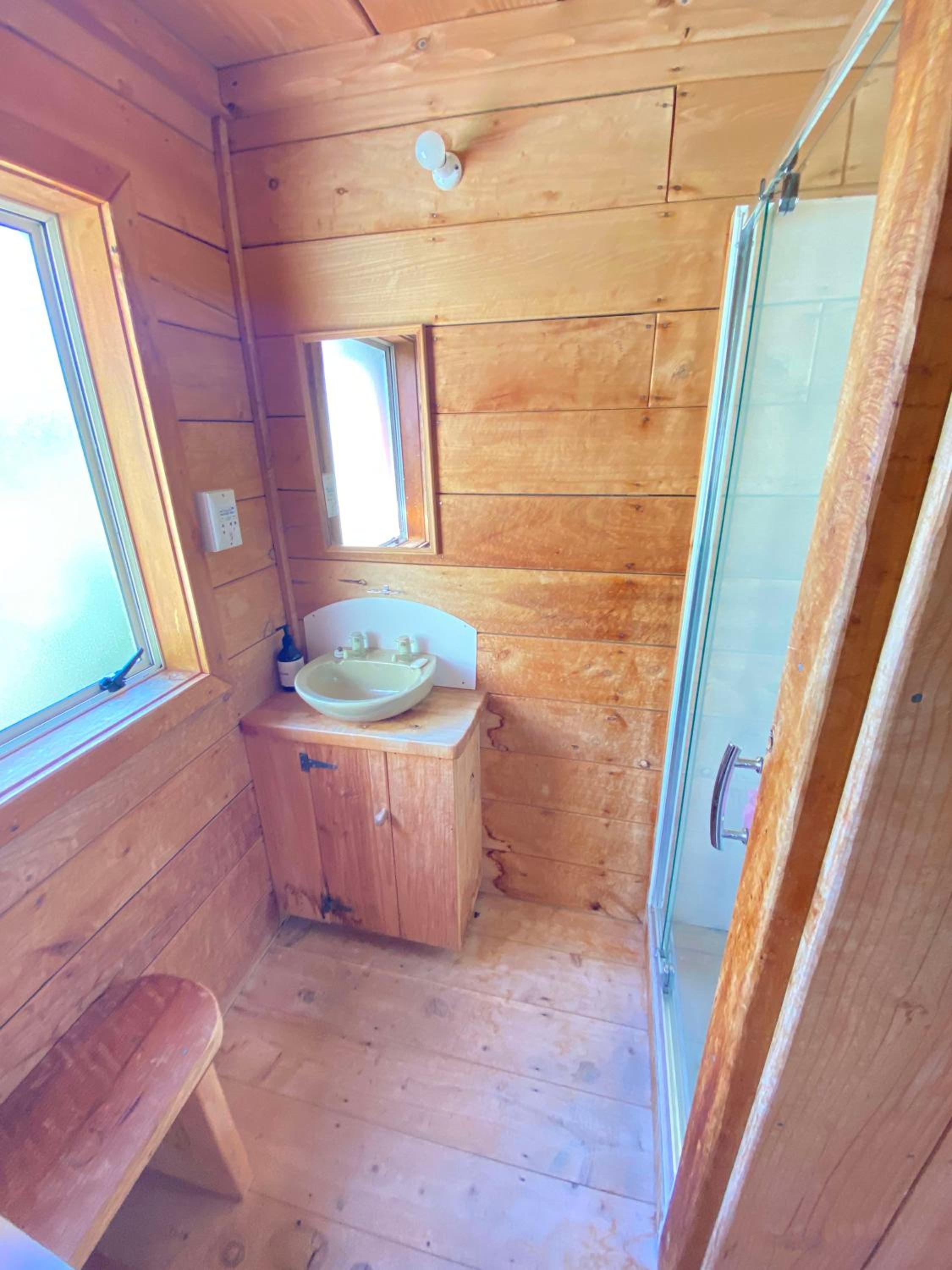 The Cockle - Private Beach Abode