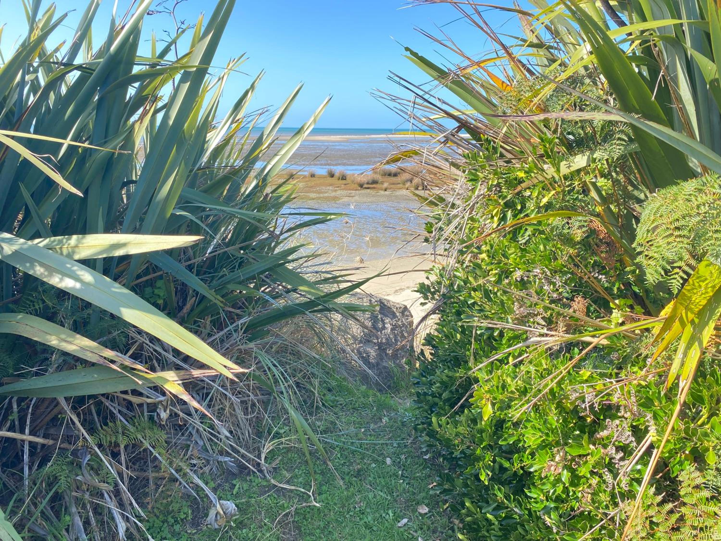 The Cockle - Private Beach Abode
