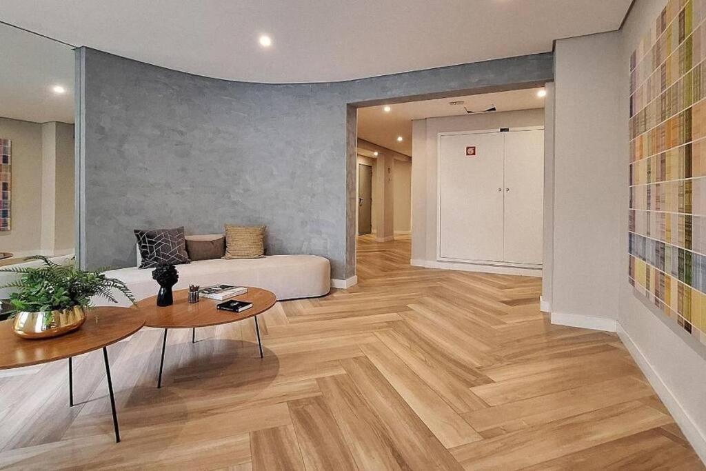 Pinheiros Studio - Vista Praça Benedito Calixto