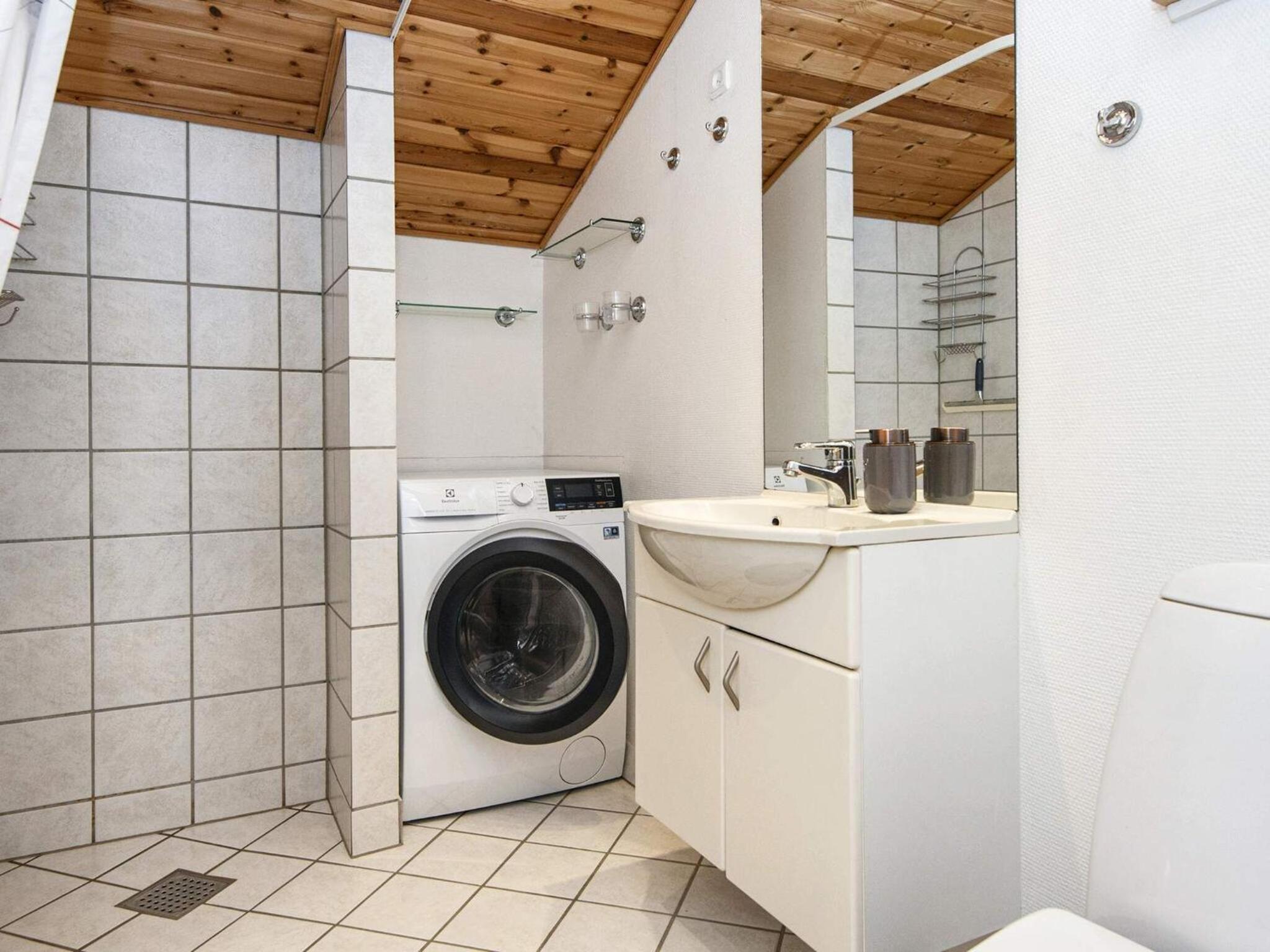 6 person holiday home in Struer-By Traum