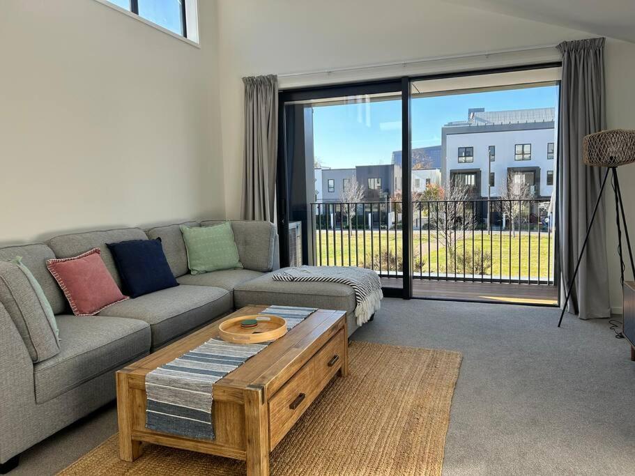 Downtown Apartment view 4