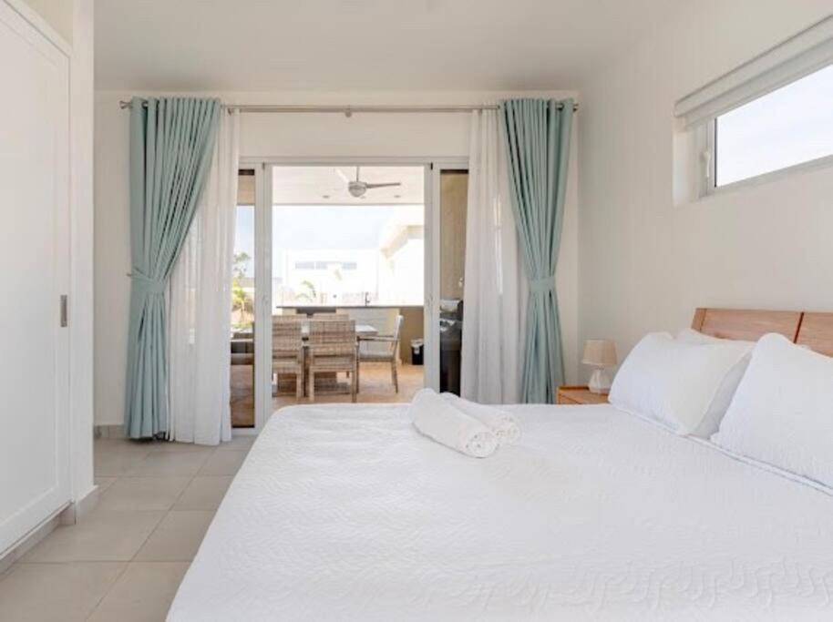 Caribbean Paradise Villa - 3 bed, 3 Bath and Pool