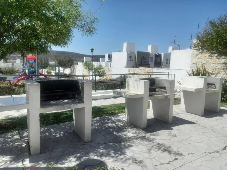 Residencia Vista del Sol. +Factura