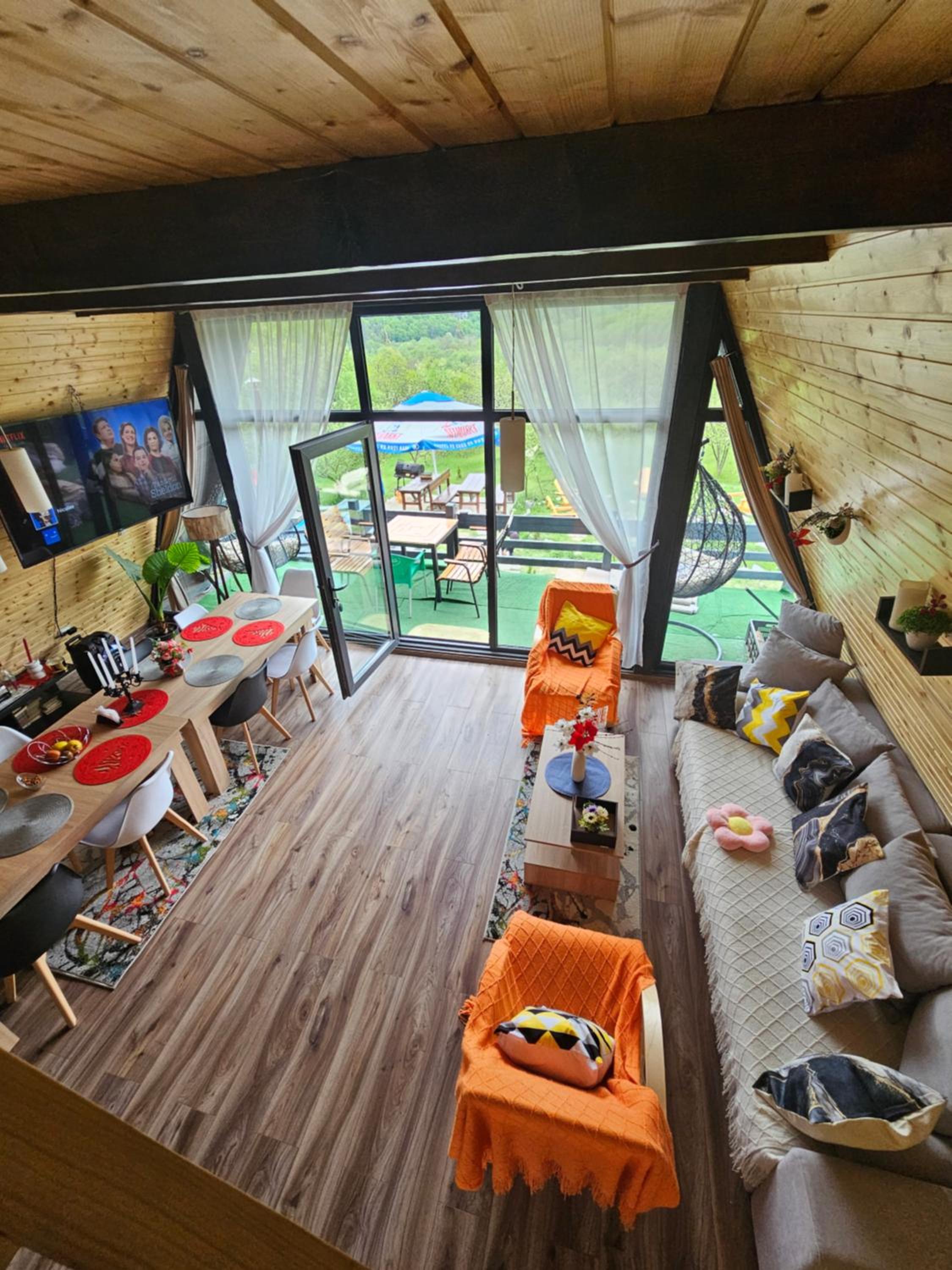 Cabana Apuseni Forest