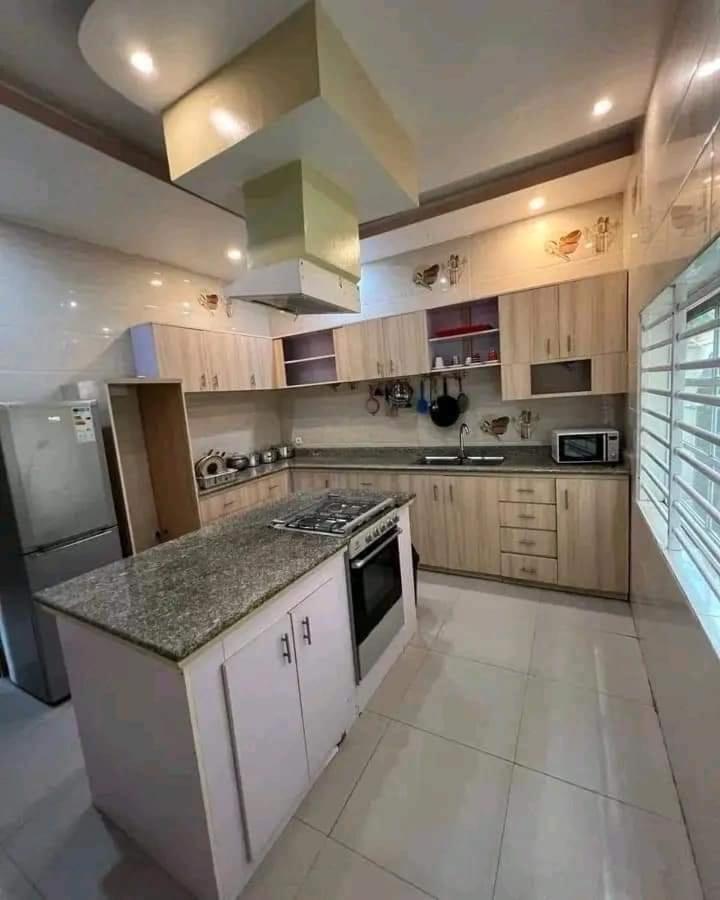 Villa duplex meublée piscine à Akpakpa ciné concorde