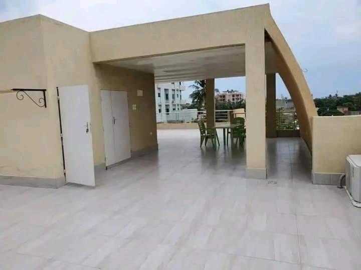 Villa duplex meublée piscine à Akpakpa ciné concorde