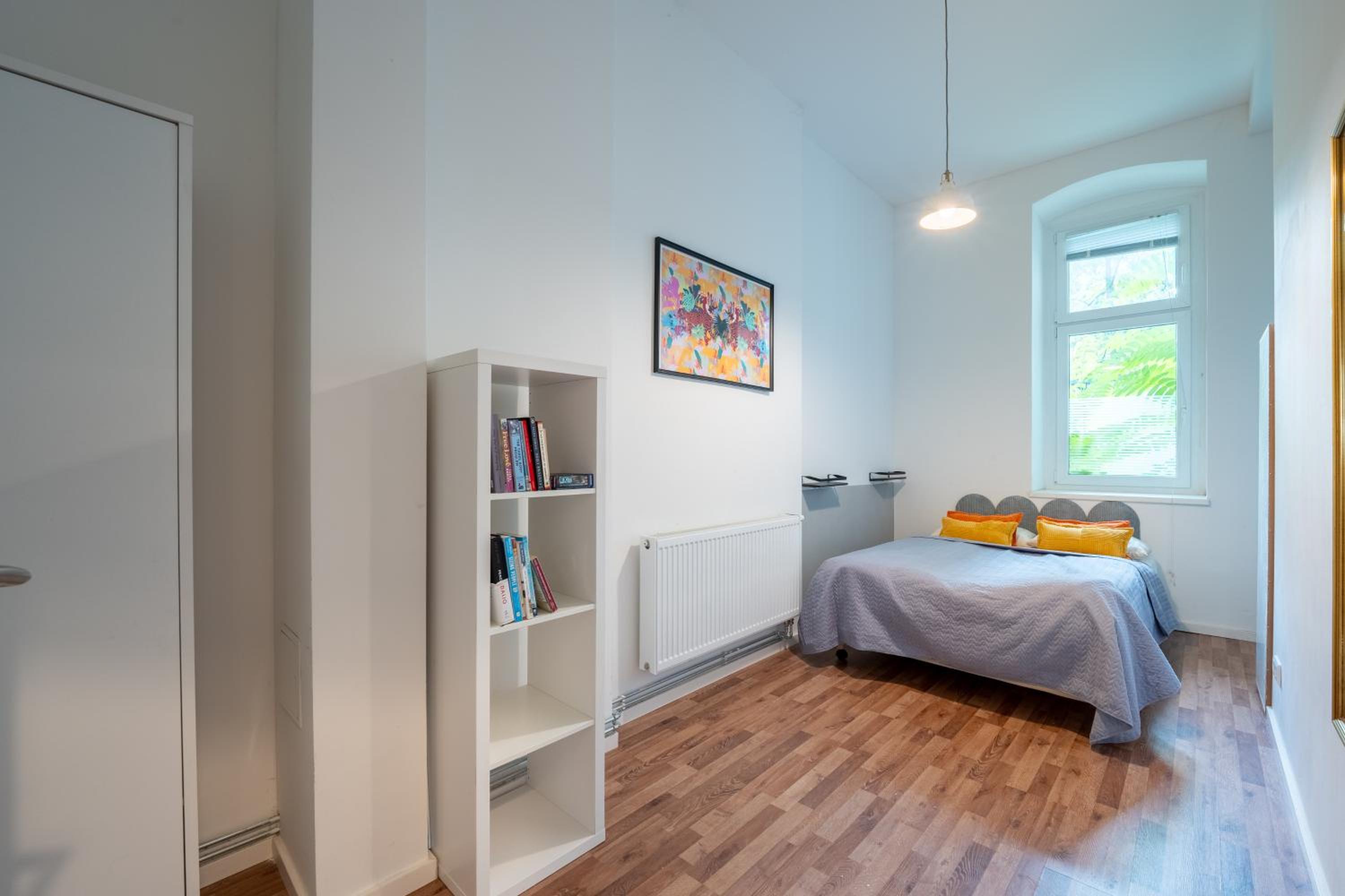 Modern, Central flat with workspace