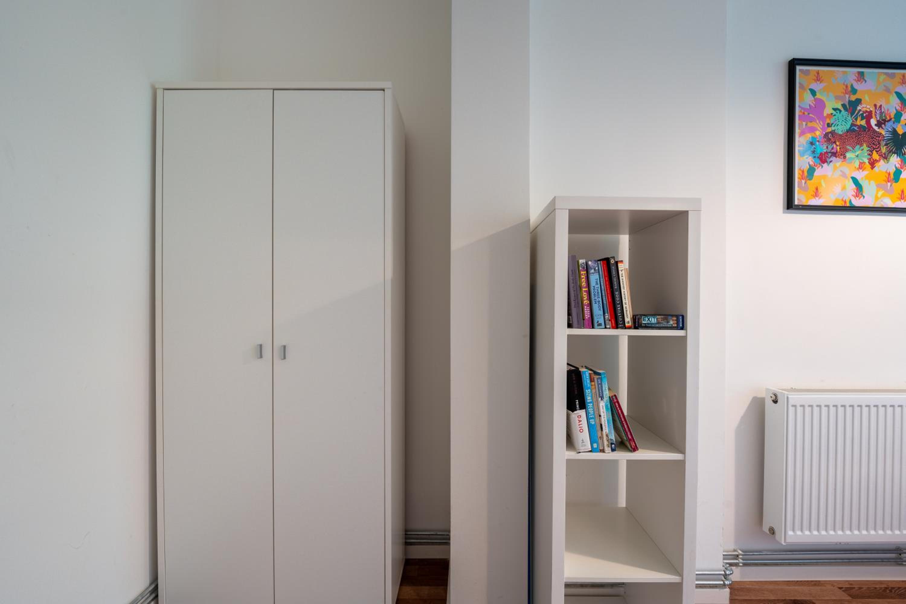 Modern, Central flat with workspace