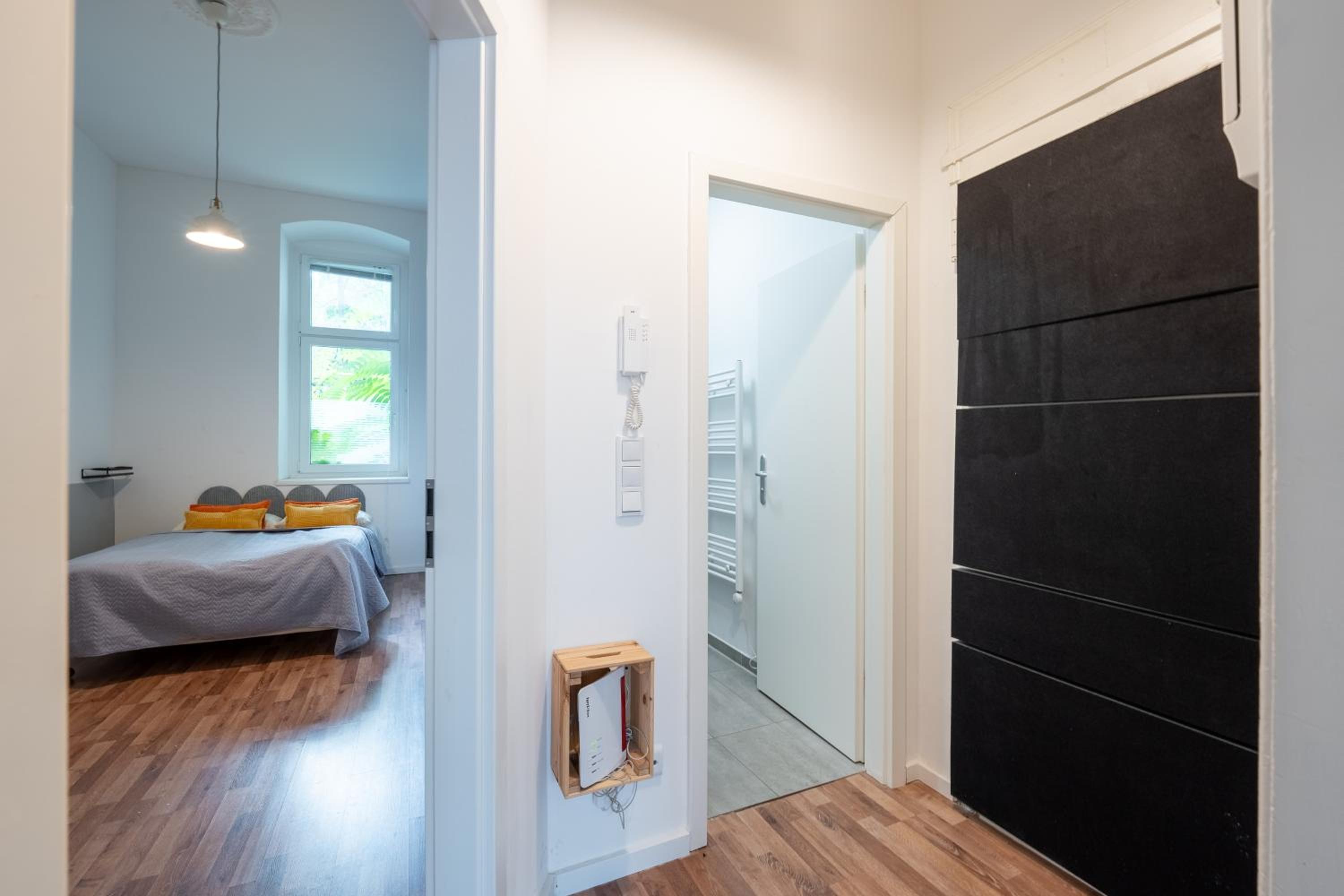 Modern, Central flat with workspace