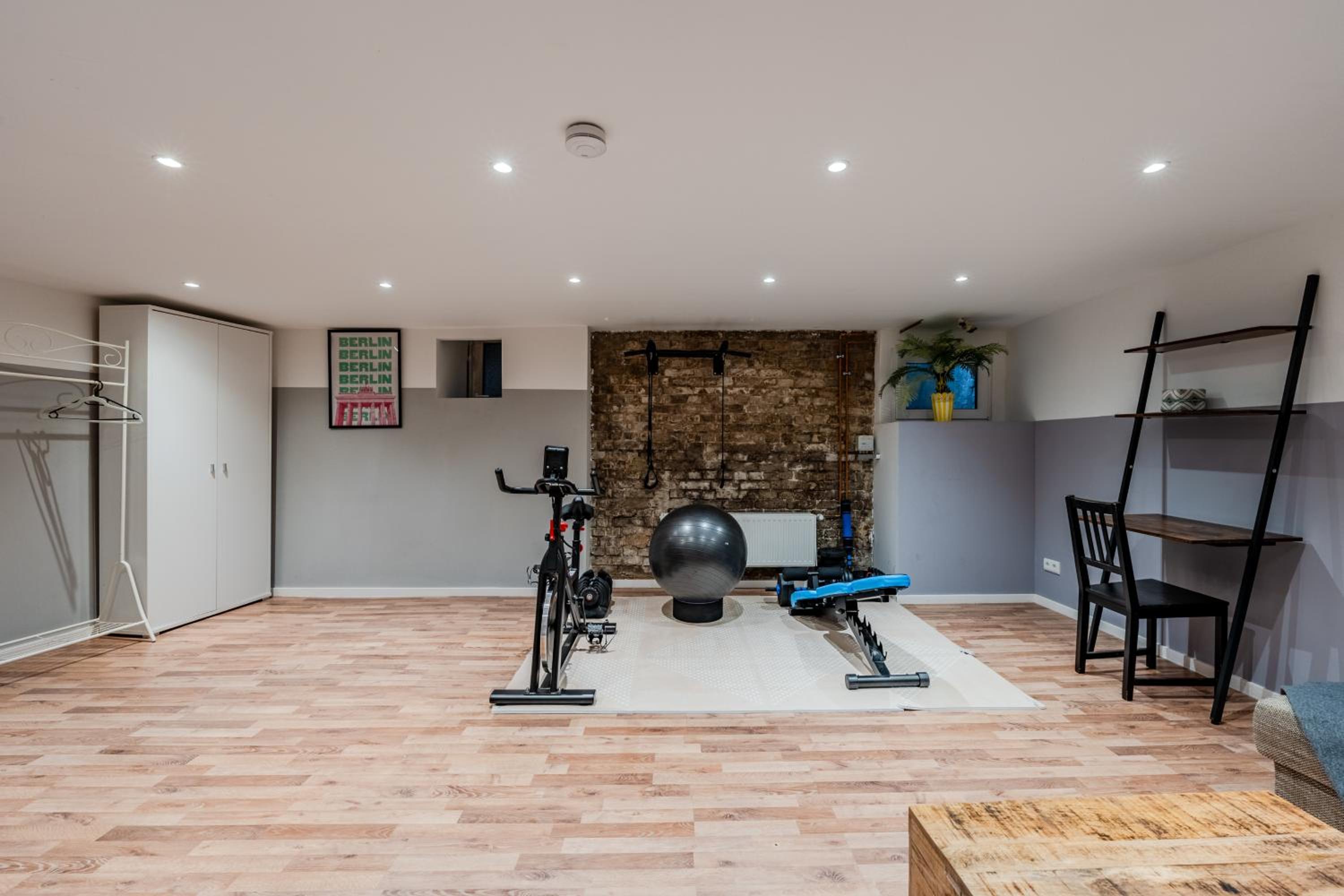 Apartment mit Fitness- und Spielbereich