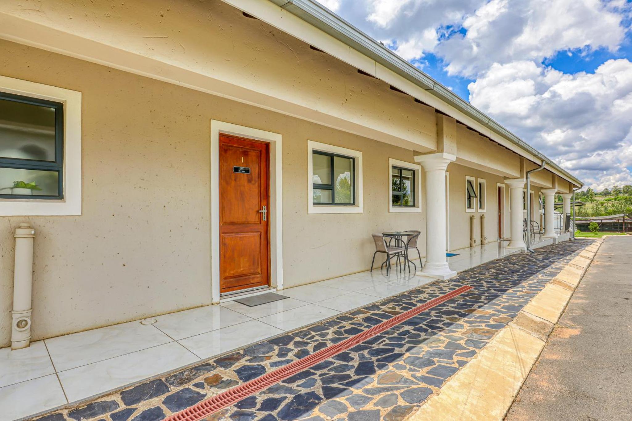 Villa Tasha Luxury Suites, Lanseria