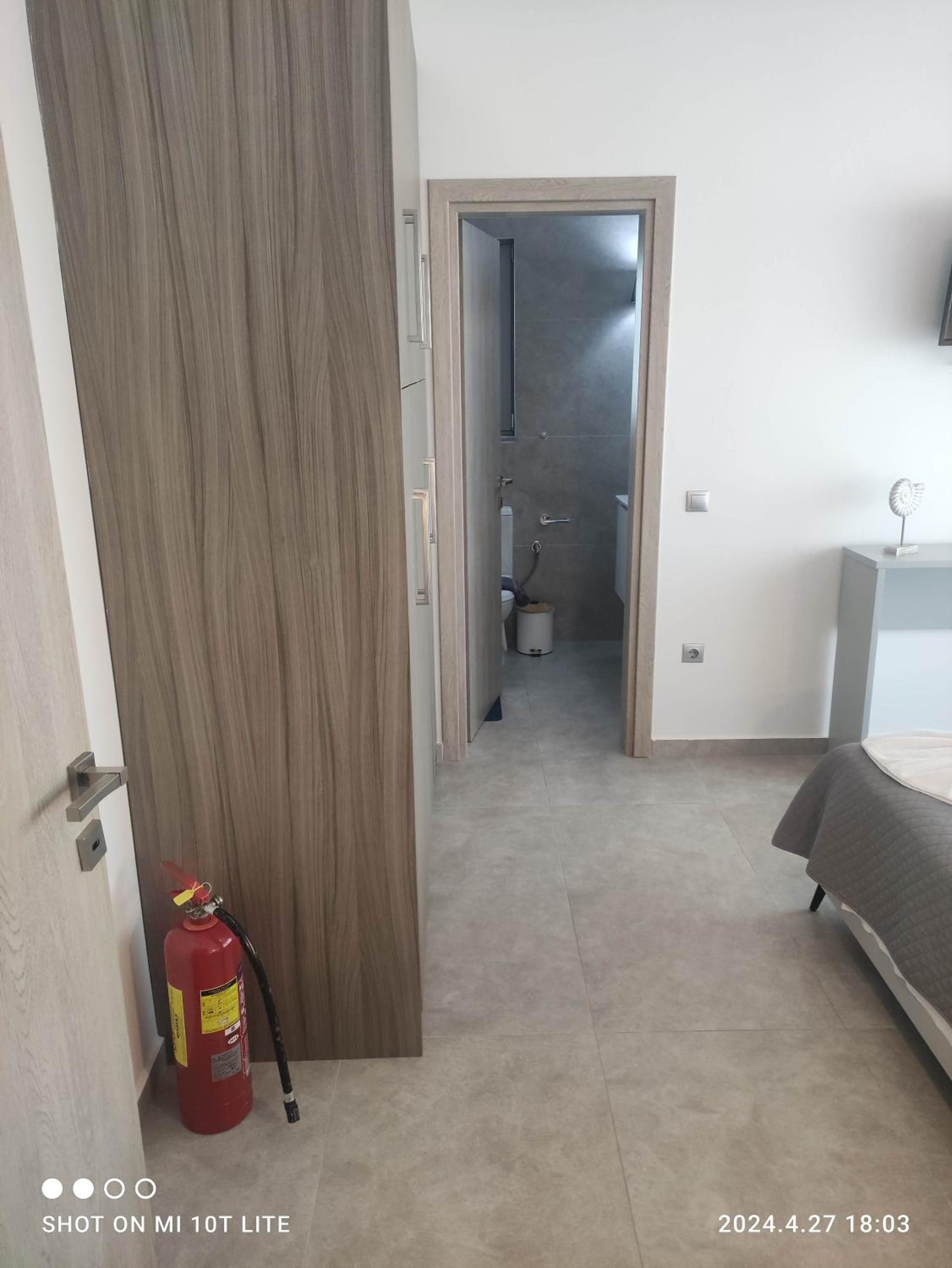 Molineux Luxury Nikiti view 4