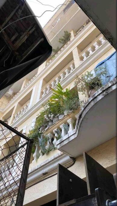ConnektHomes - Saba heritage Charming Apartment in Bandra West view 3