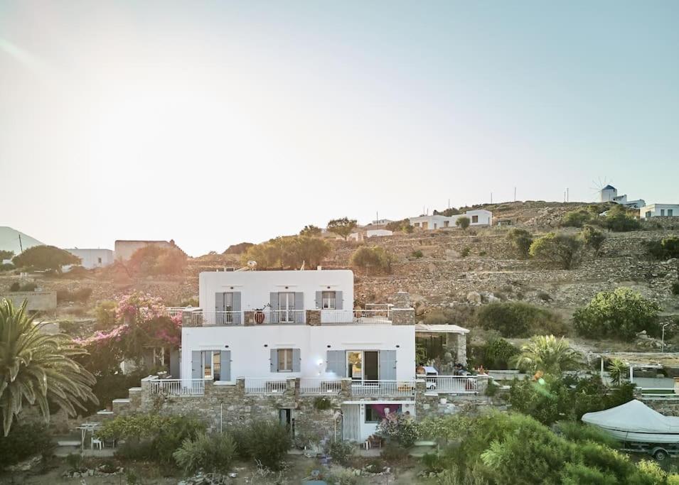 BELLAVISTA HOUSE