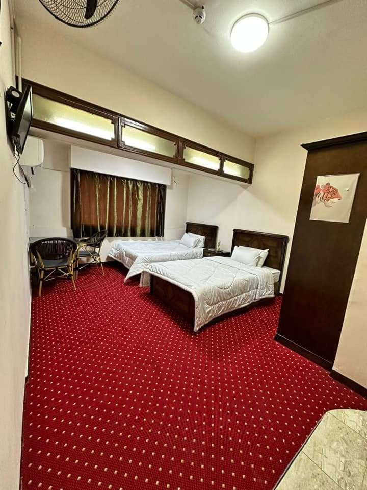 Salvatore Room -Room Only -Downtown
