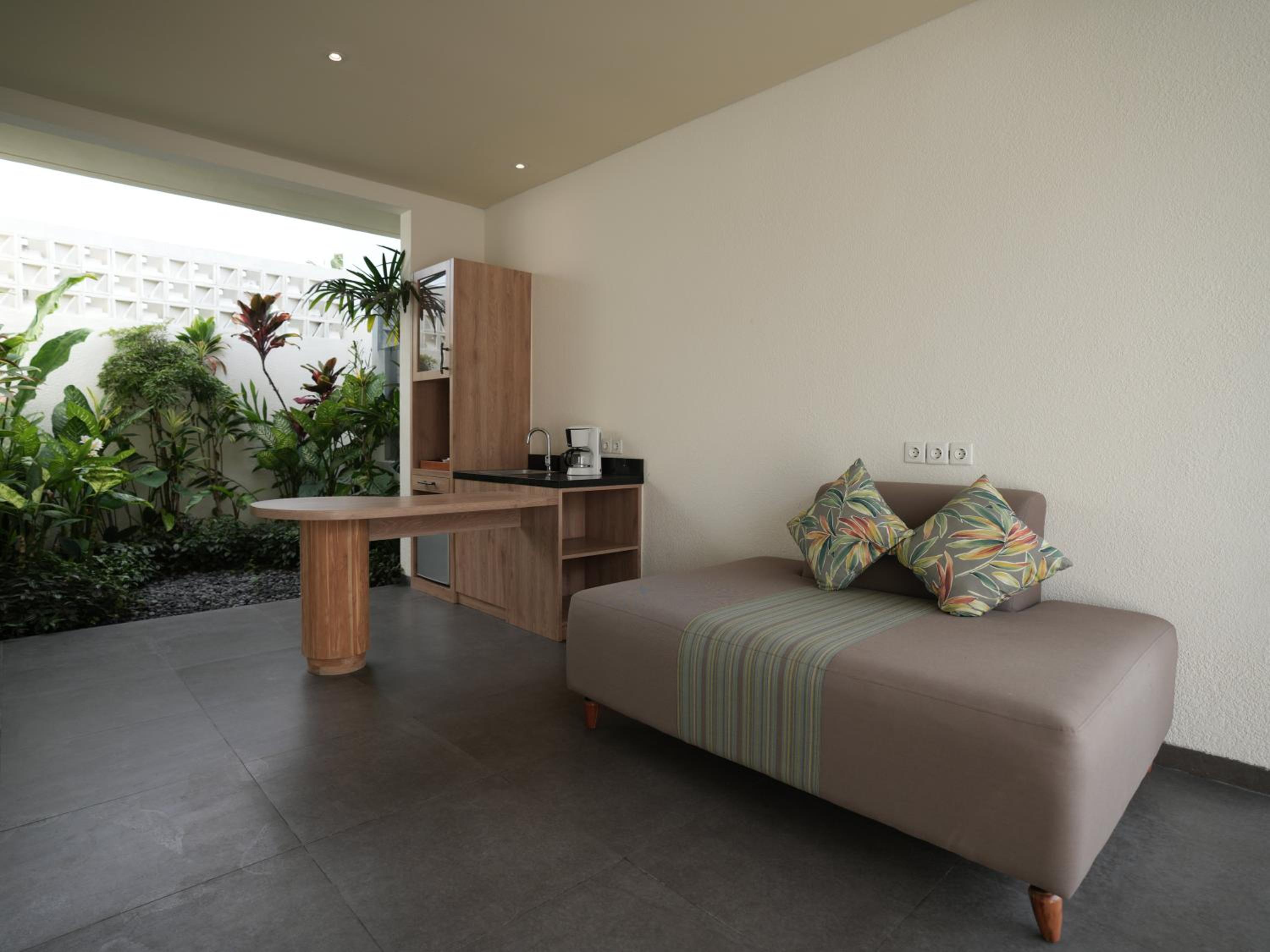 Daun Lebar Villas