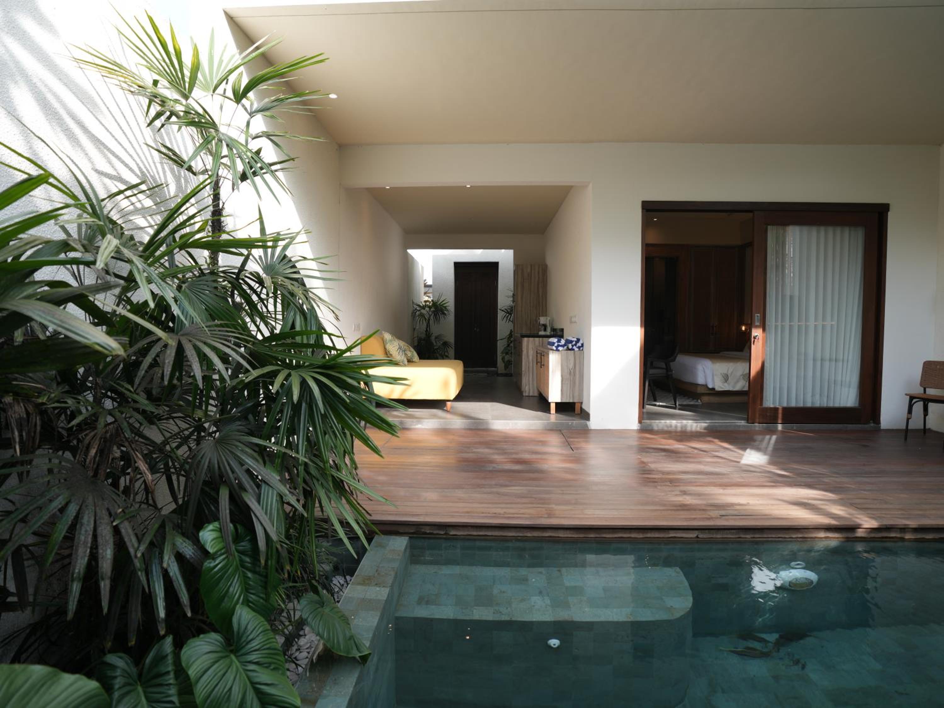 Daun Lebar Villas