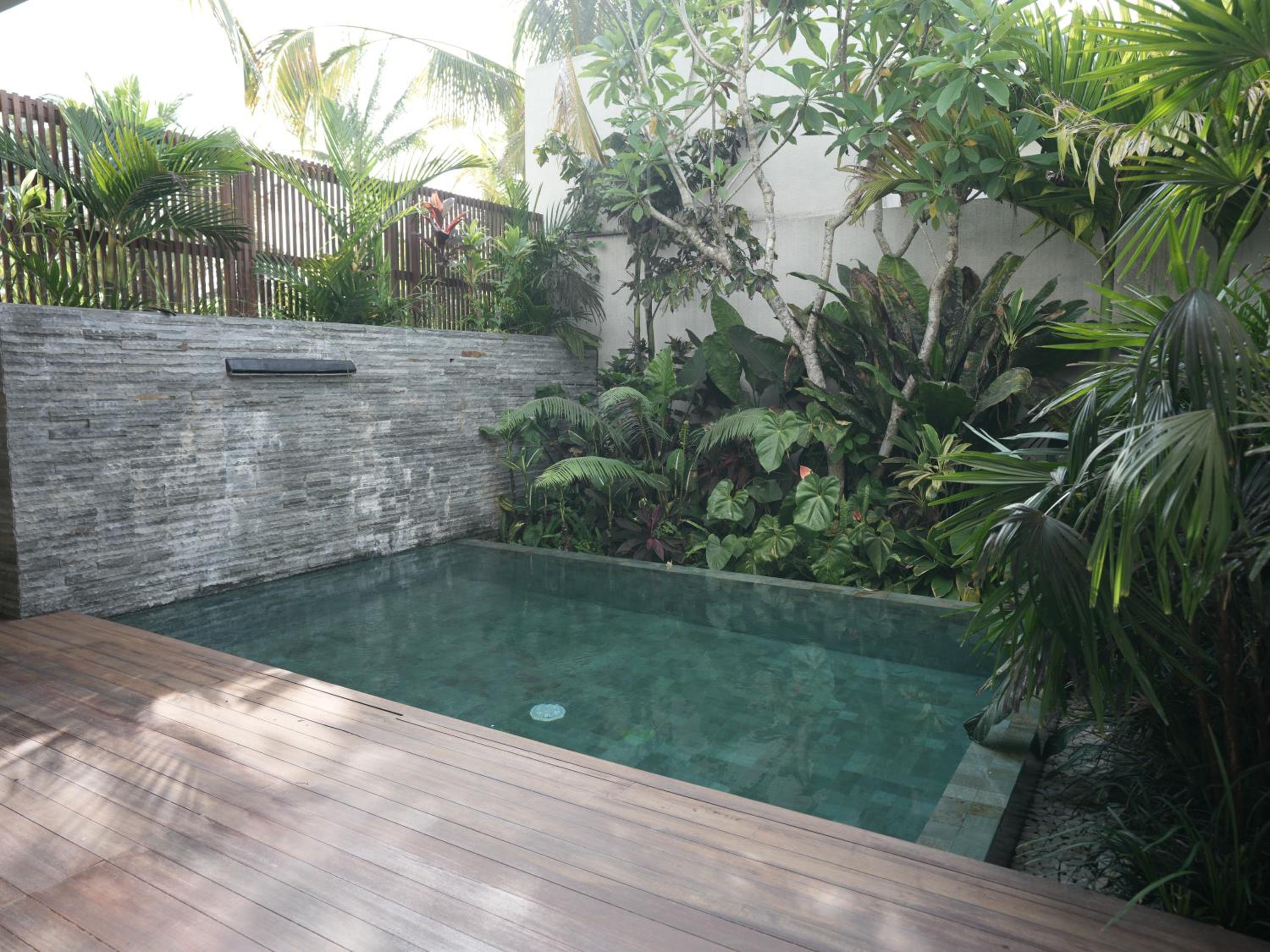 Daun Lebar Villas