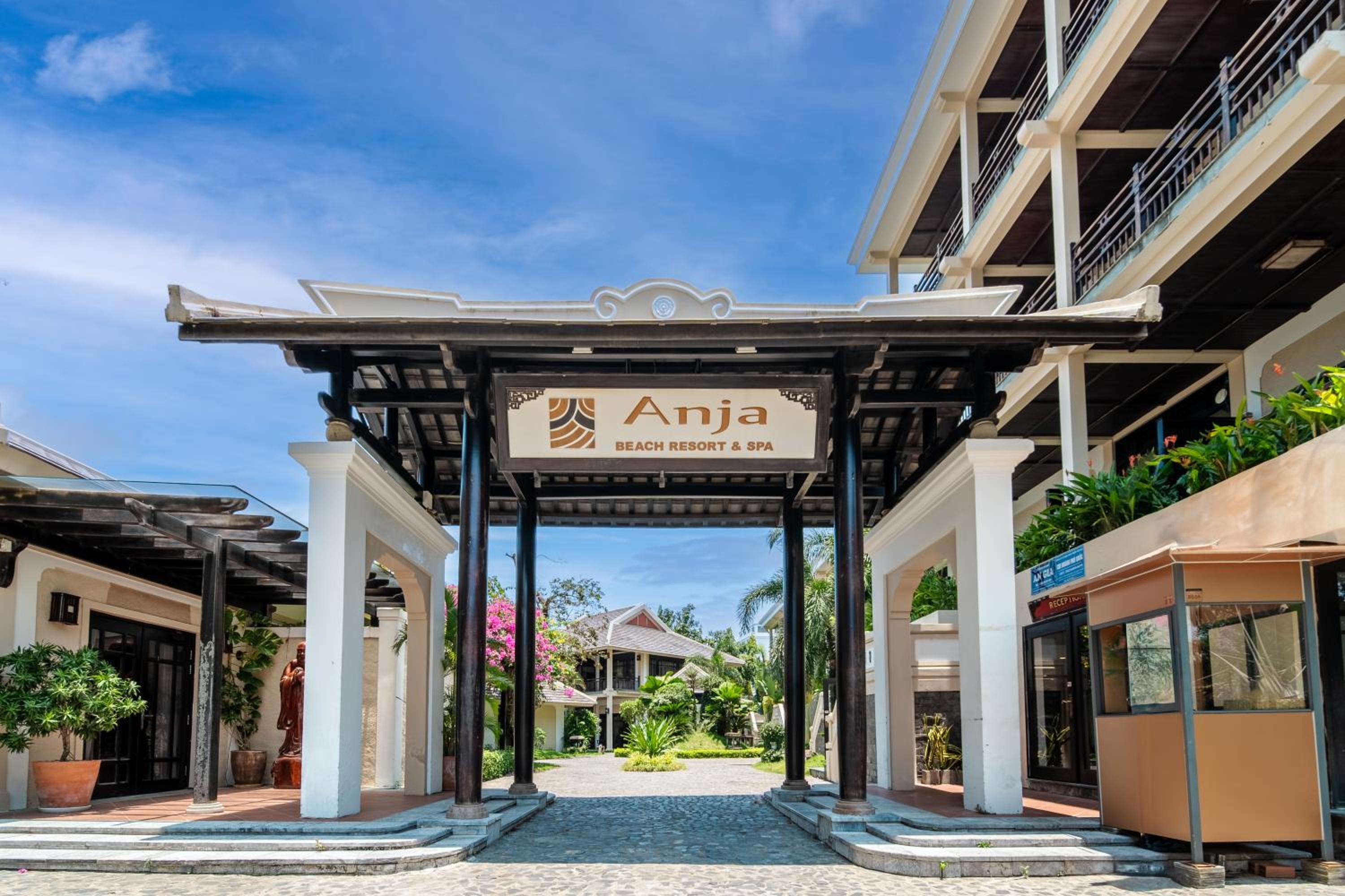 Anja Beach Resort & Spa