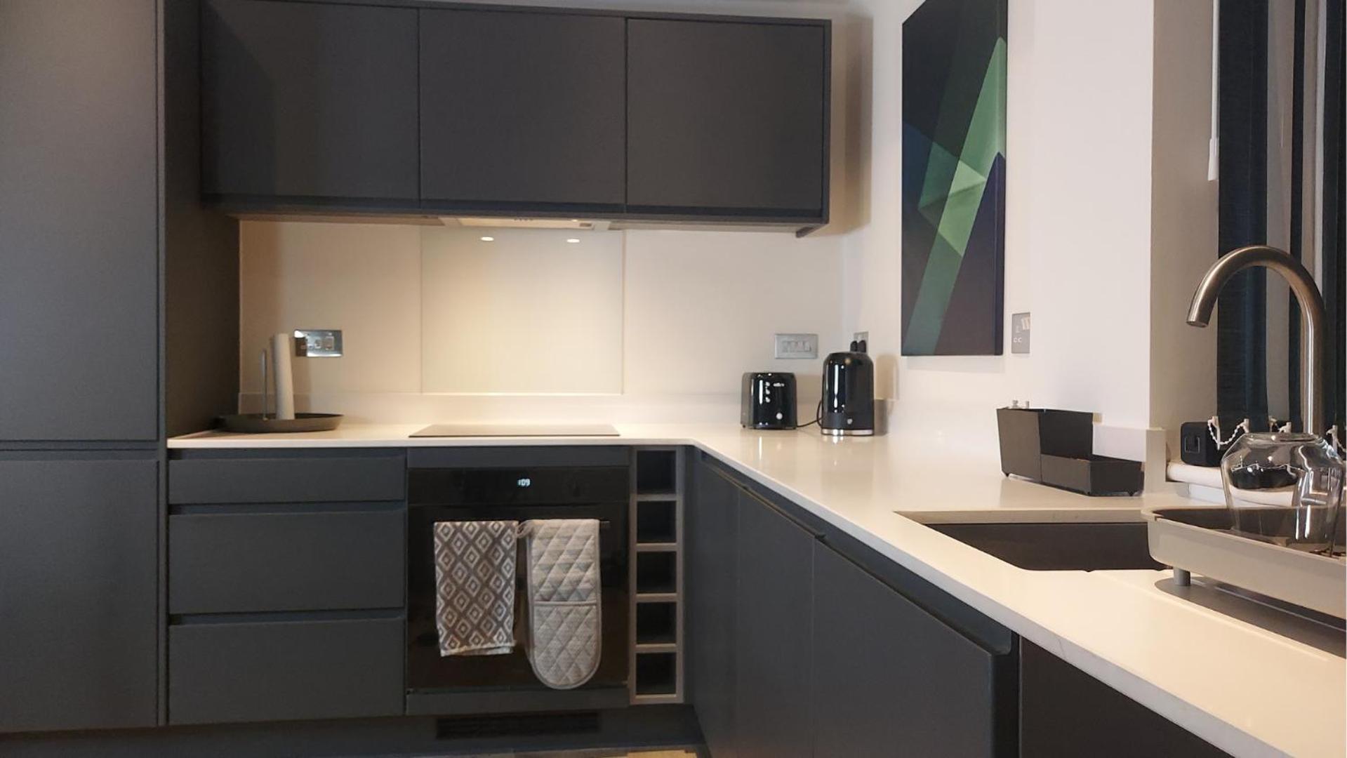 Stunning one bedroom near Old Trafford Stadium photo 3
