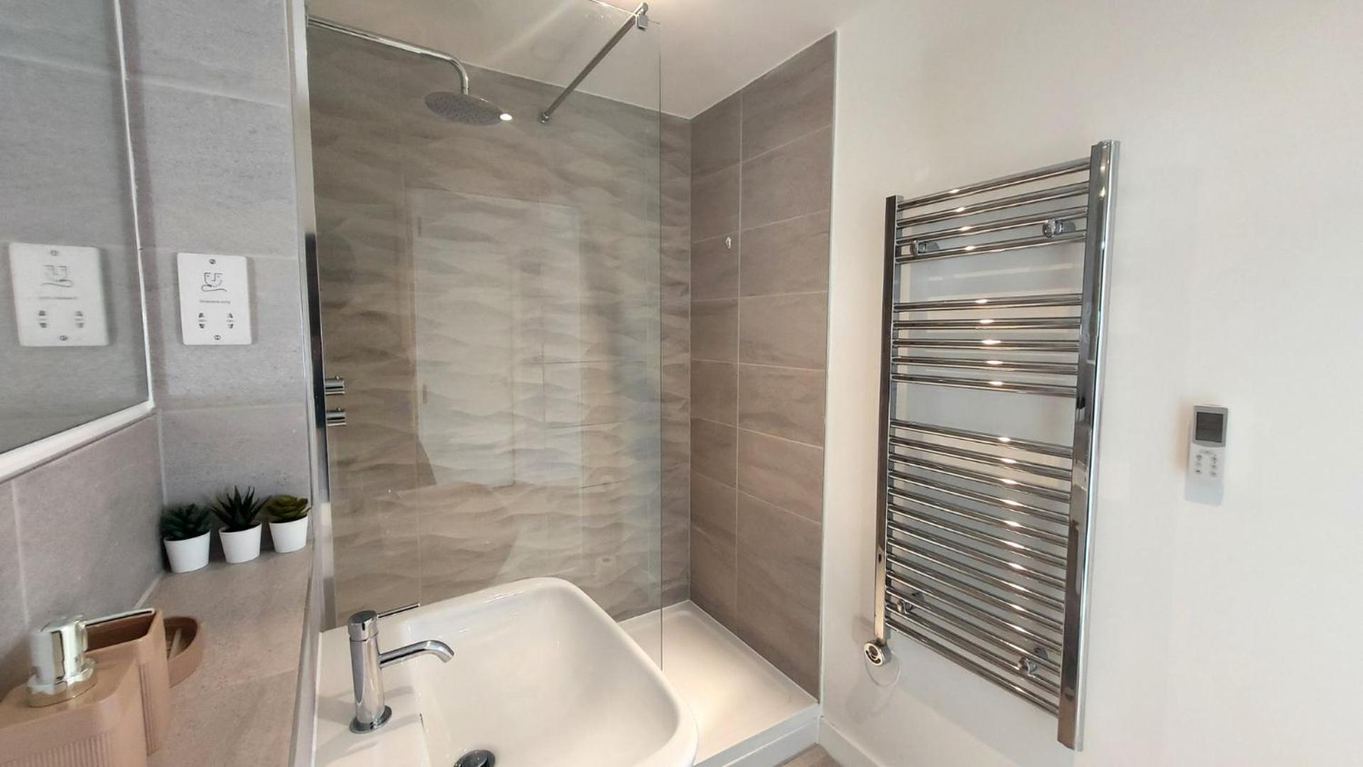 Stunning one bedroom near Old Trafford Stadium, photo 15