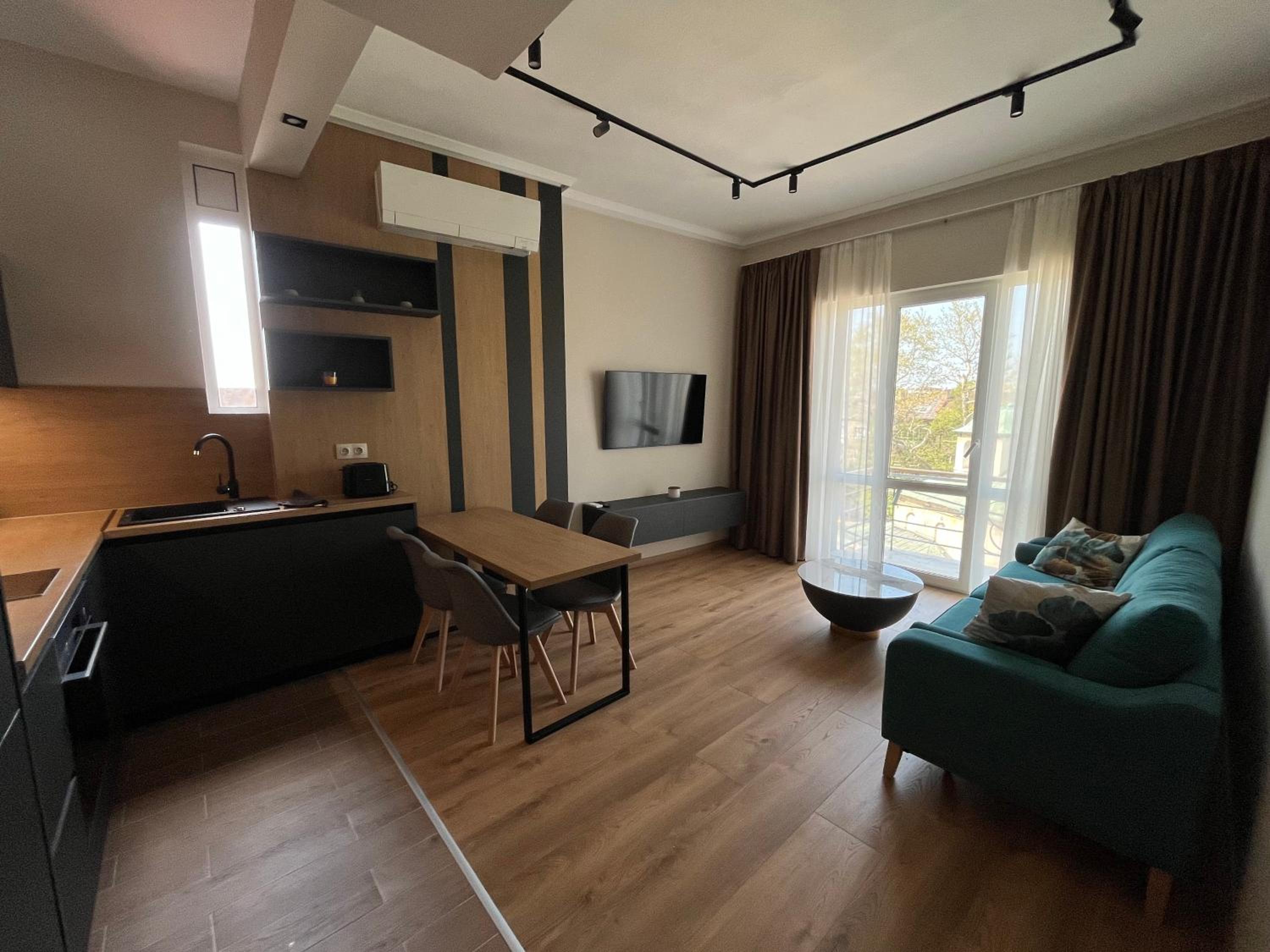 I&V Apartment
