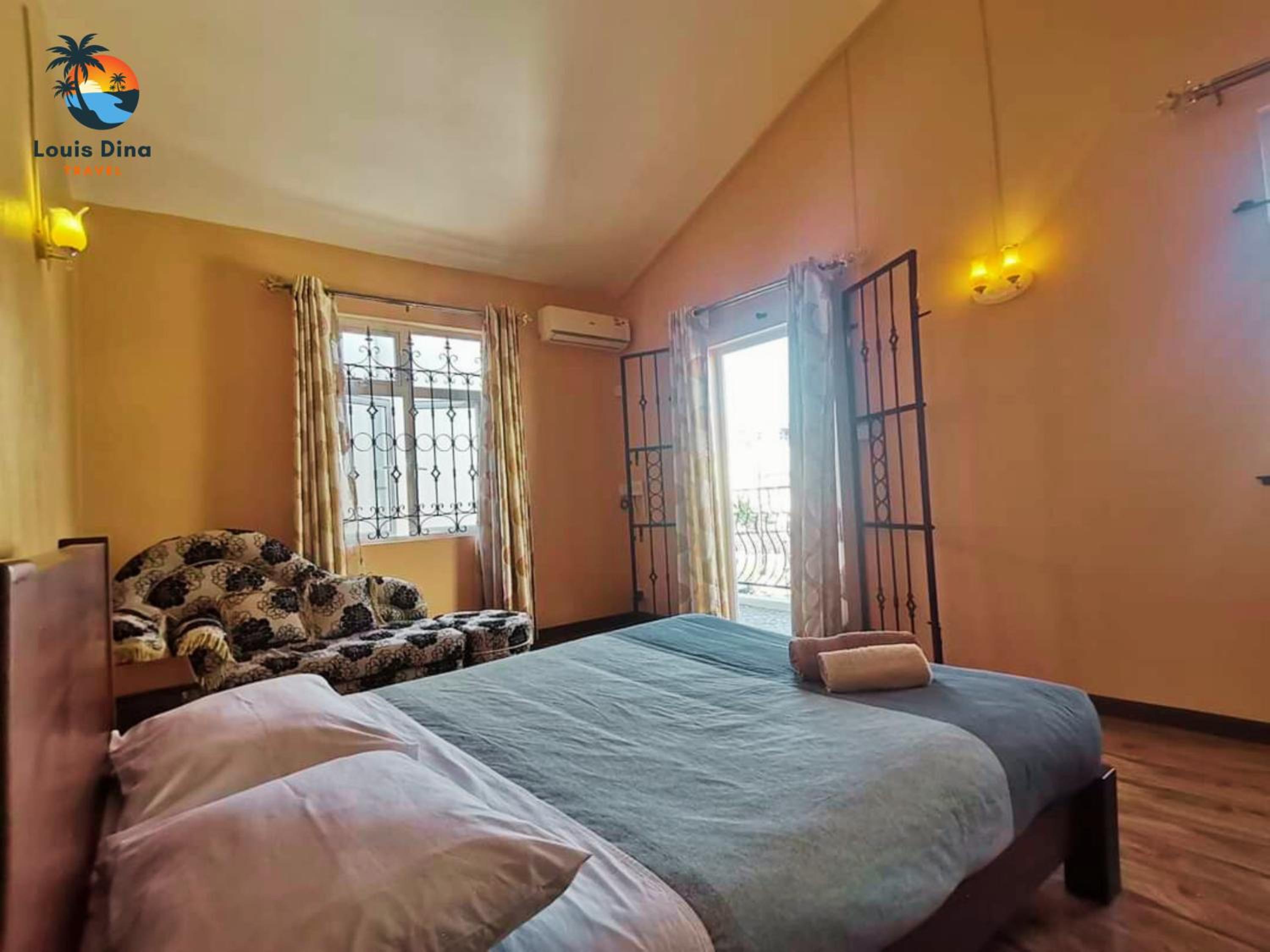 Charismatic 6-beds private spacious family villa with private big pool near beach flic en flac view 3