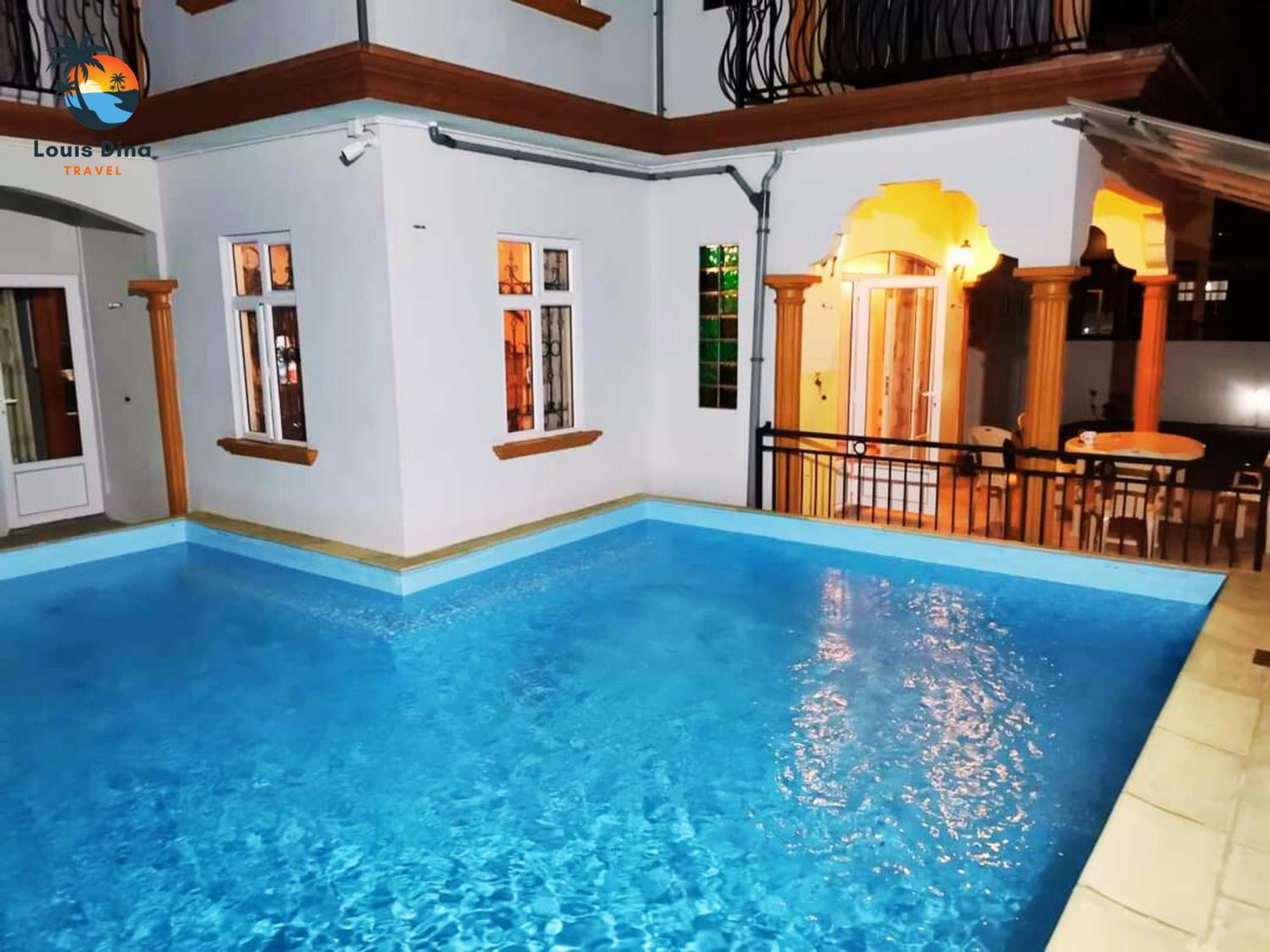 Charismatic 6-beds private spacious family villa with private big pool near beach flic en flac view 4